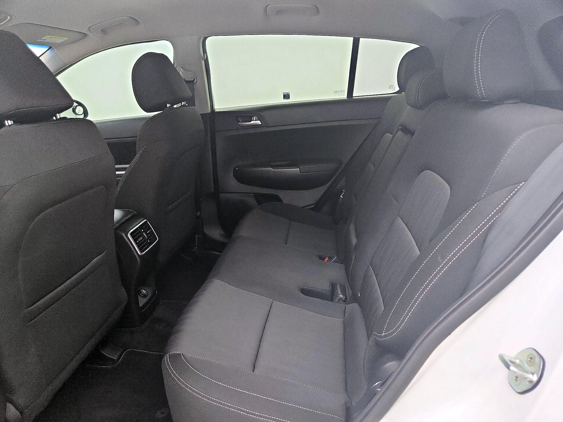 Thumbnail: 2022 Kia Sportage - 19