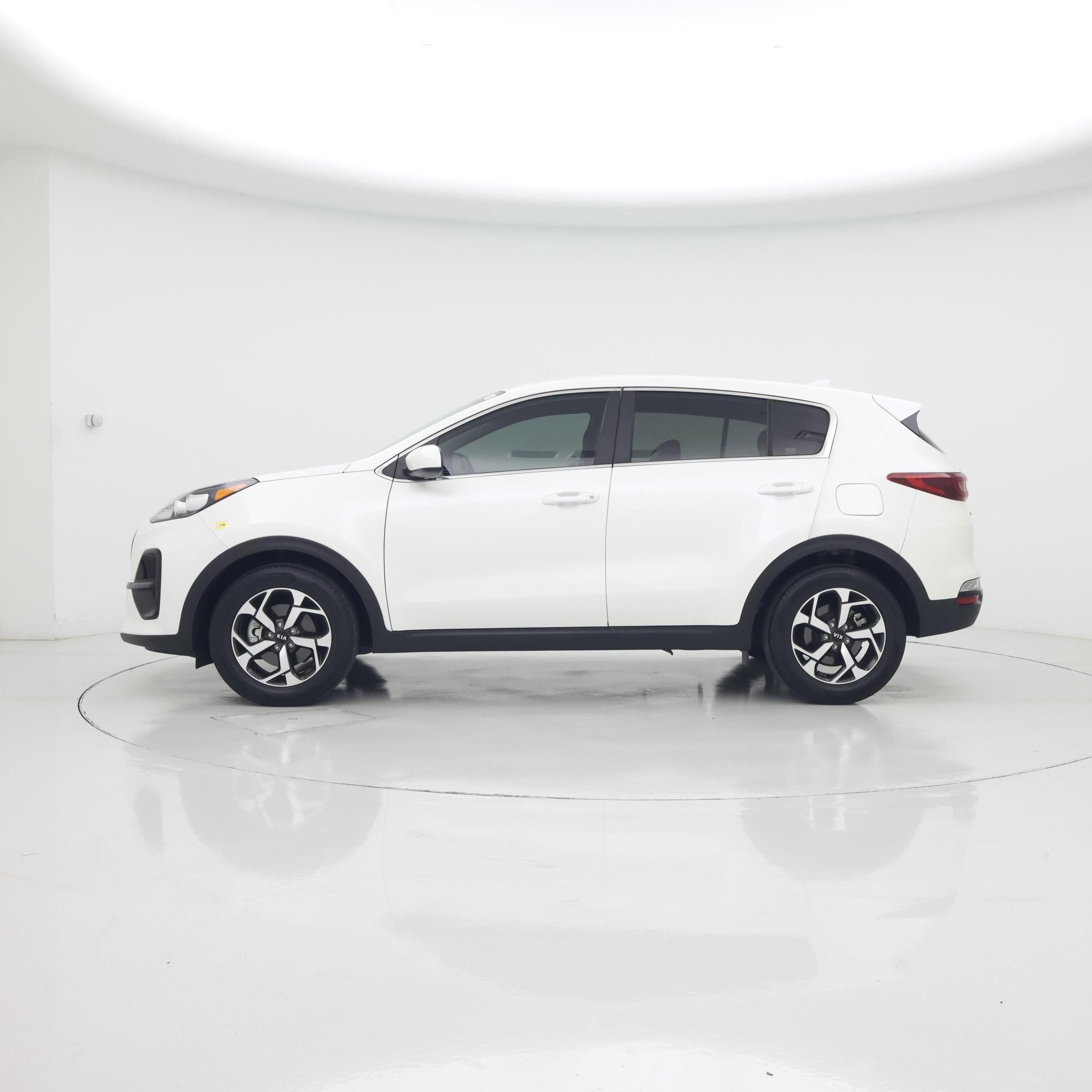 Thumbnail: 2022 Kia Sportage - 3