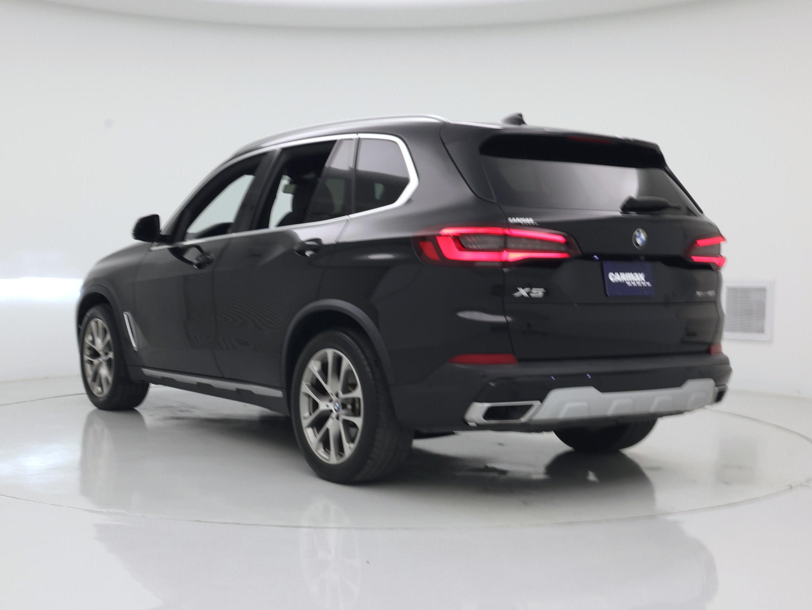 Thumbnail: 2022 BMW X5 - 2
