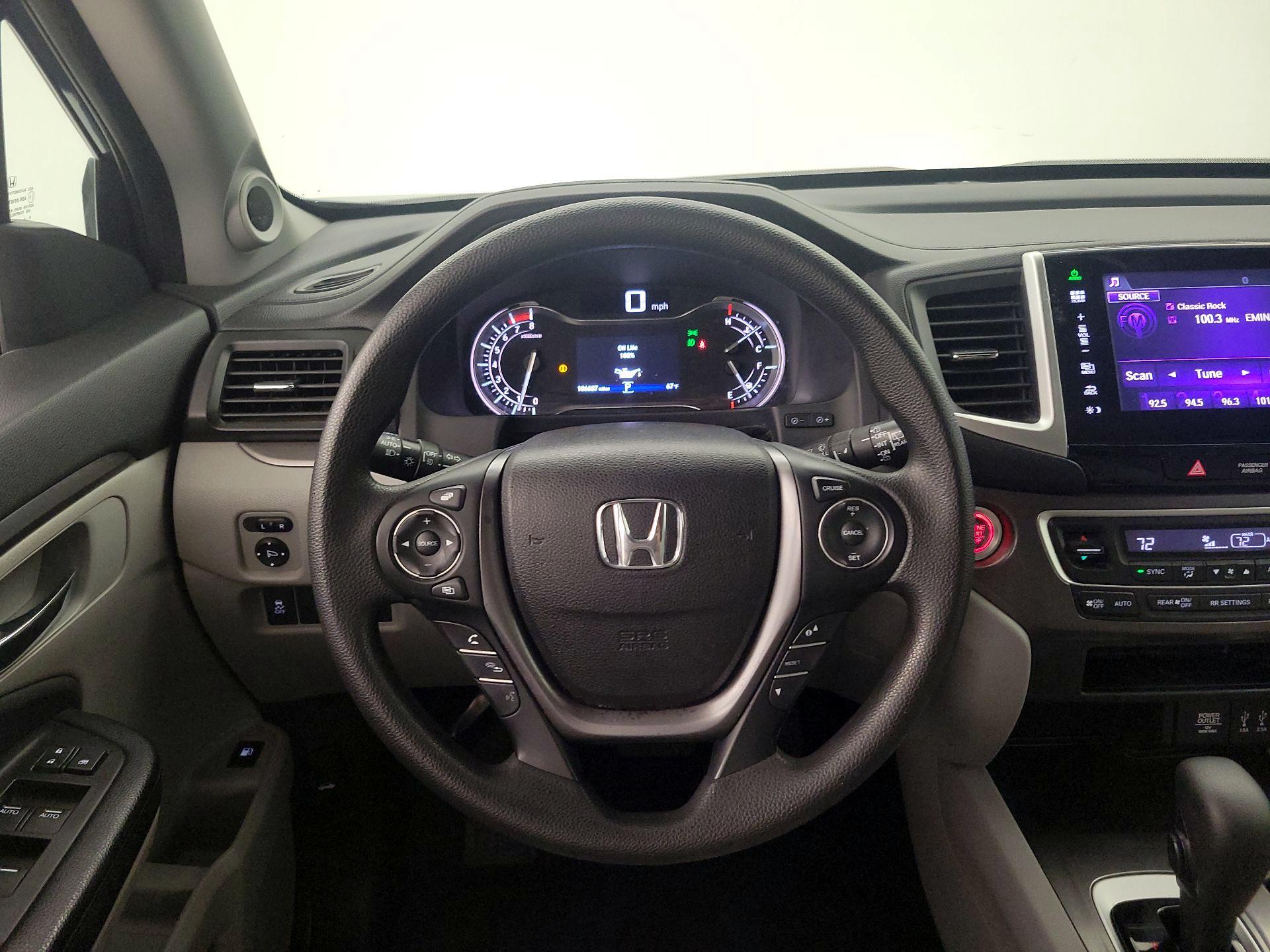 Thumbnail: 2016 Honda Pilot - 10