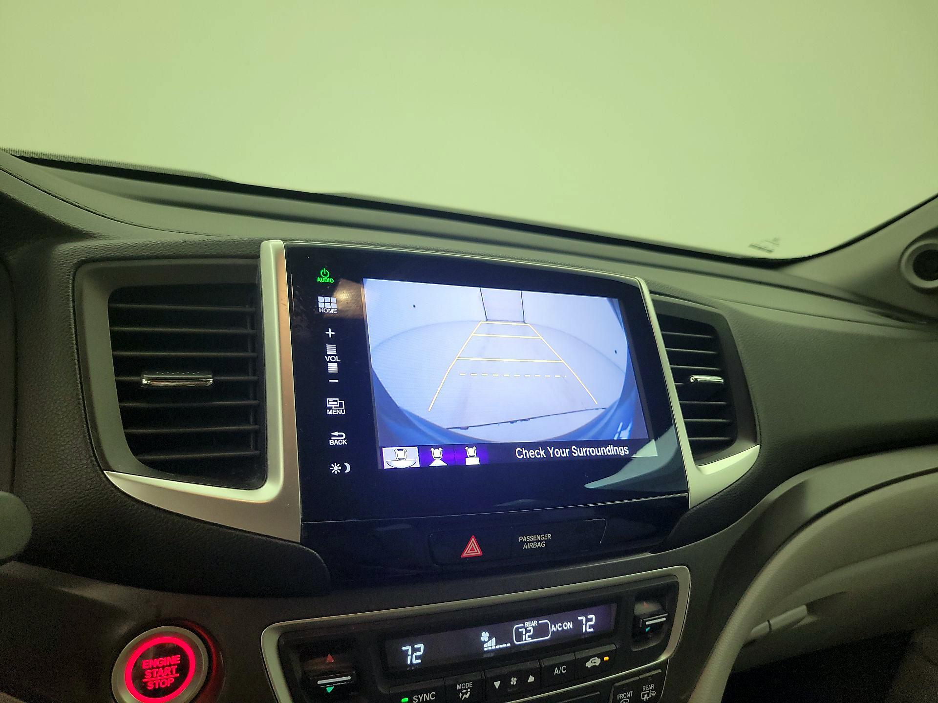 Thumbnail: 2016 Honda Pilot - 14