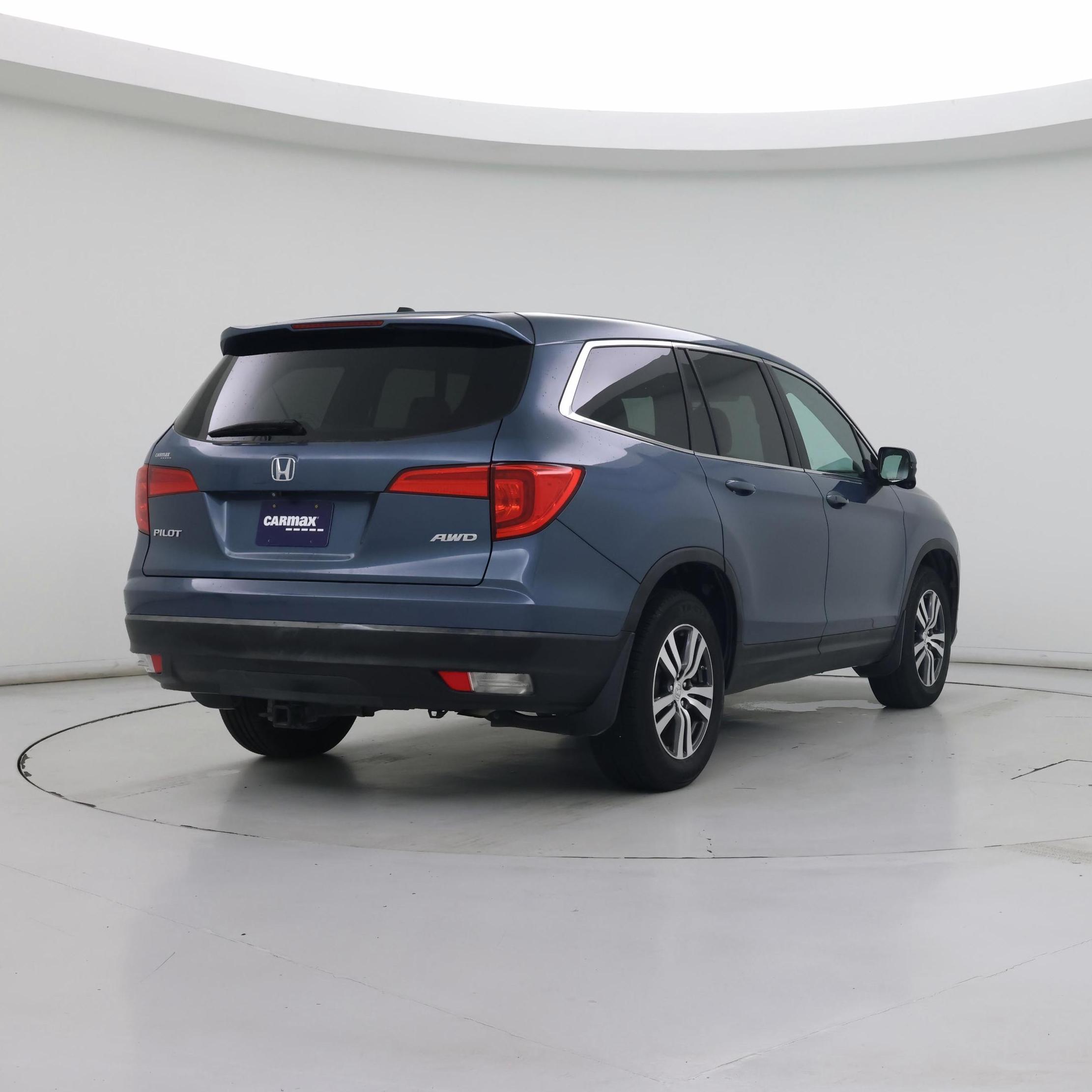 Thumbnail: 2016 Honda Pilot - 8