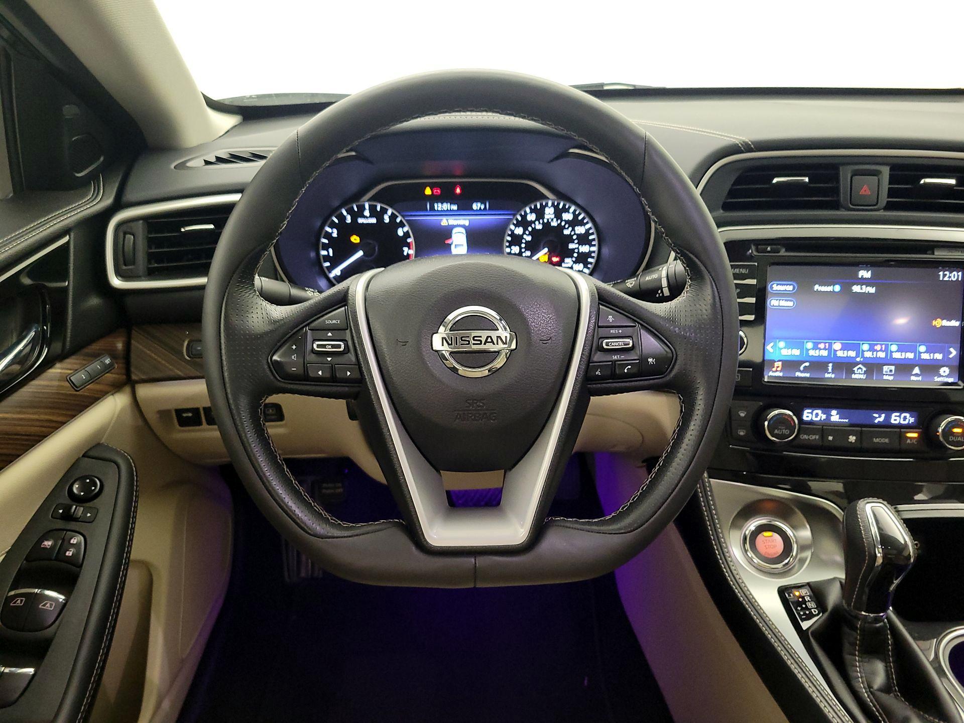 Thumbnail: 2016 Nissan Maxima - 10