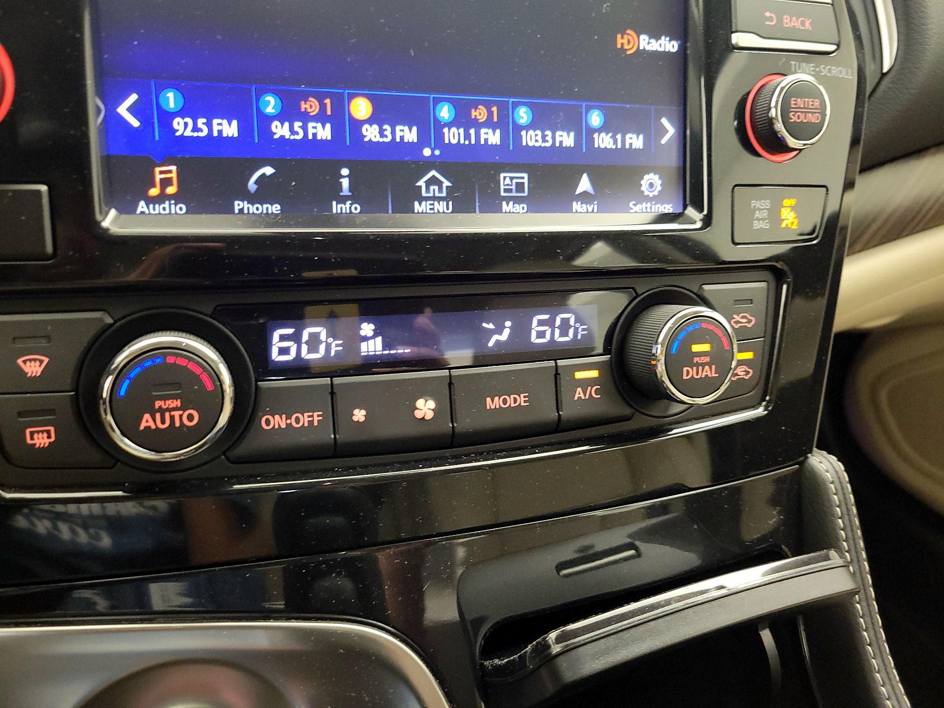 Thumbnail: 2016 Nissan Maxima - 16