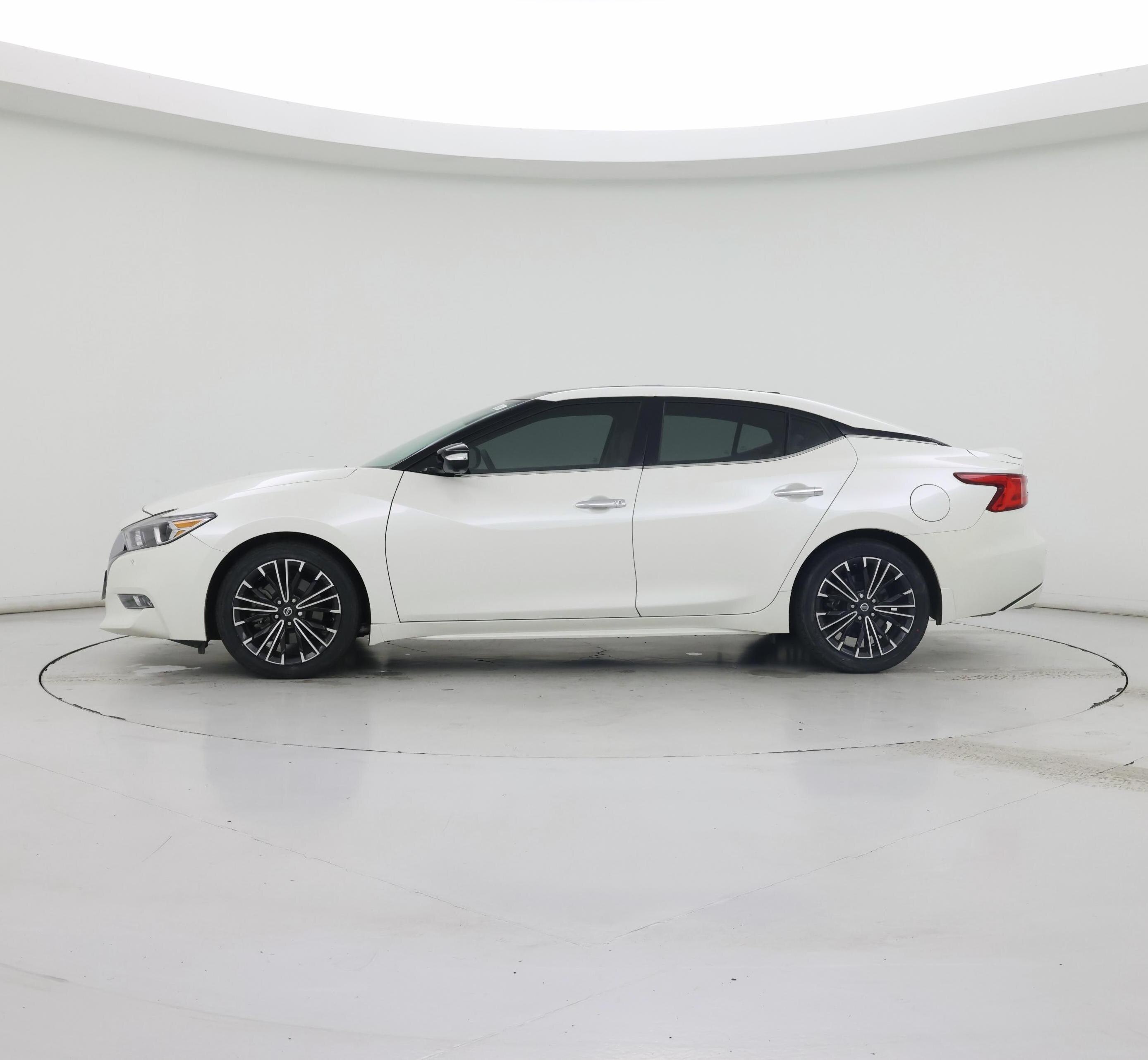 Thumbnail: 2016 Nissan Maxima - 3