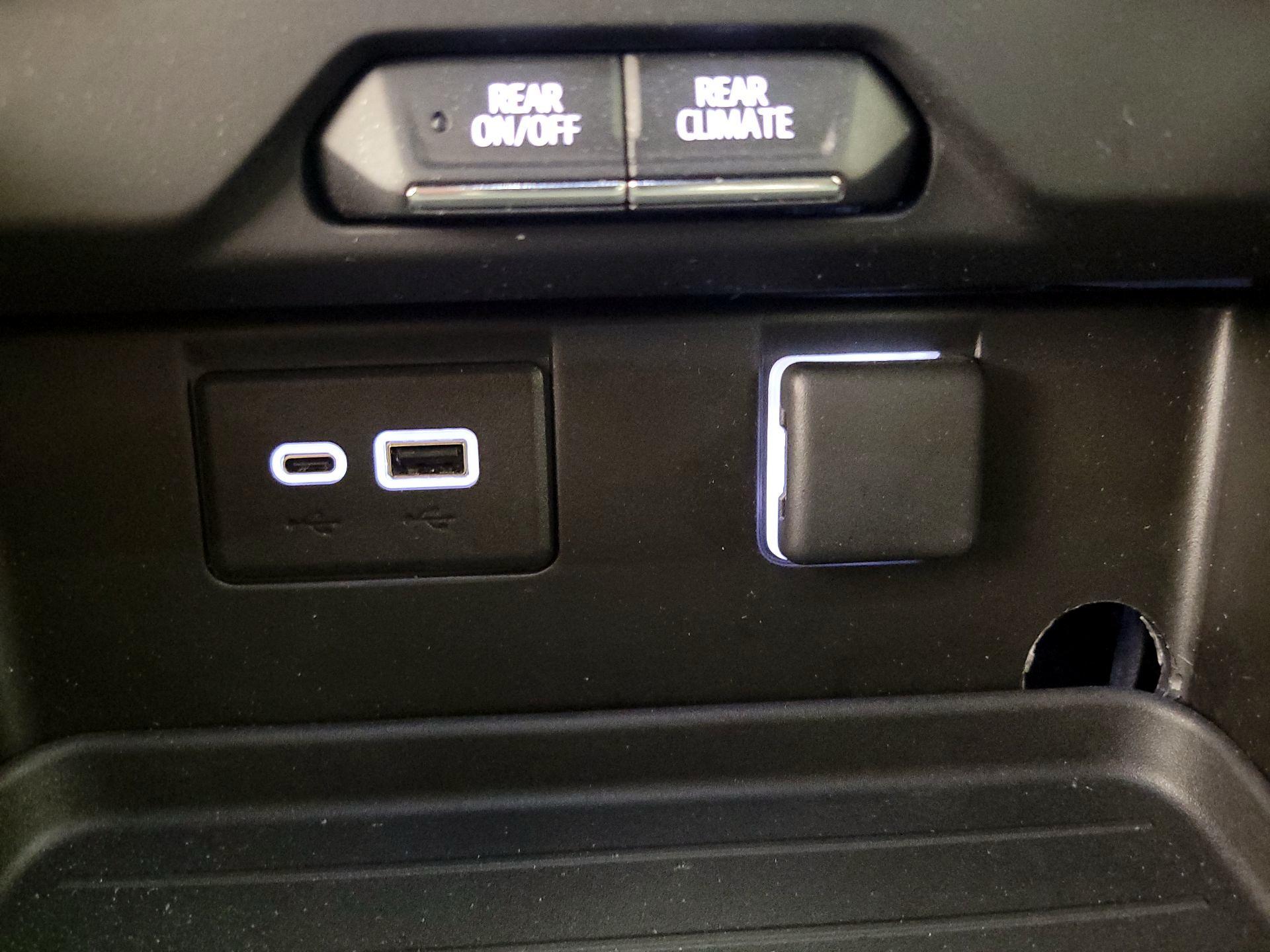 Thumbnail: 2023 Chevrolet Tahoe - 18