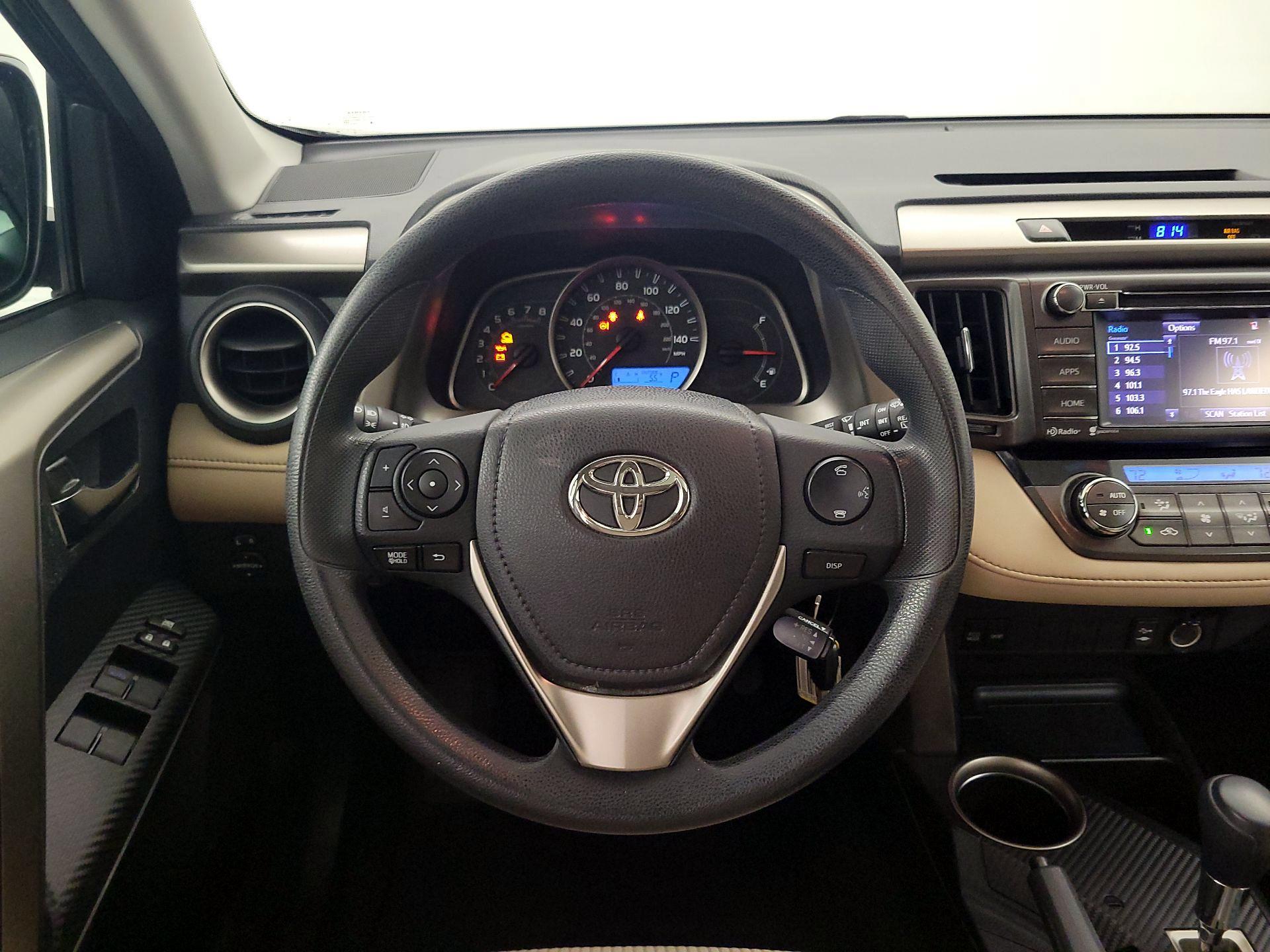 Thumbnail: 2014 Toyota RAV4 - 10