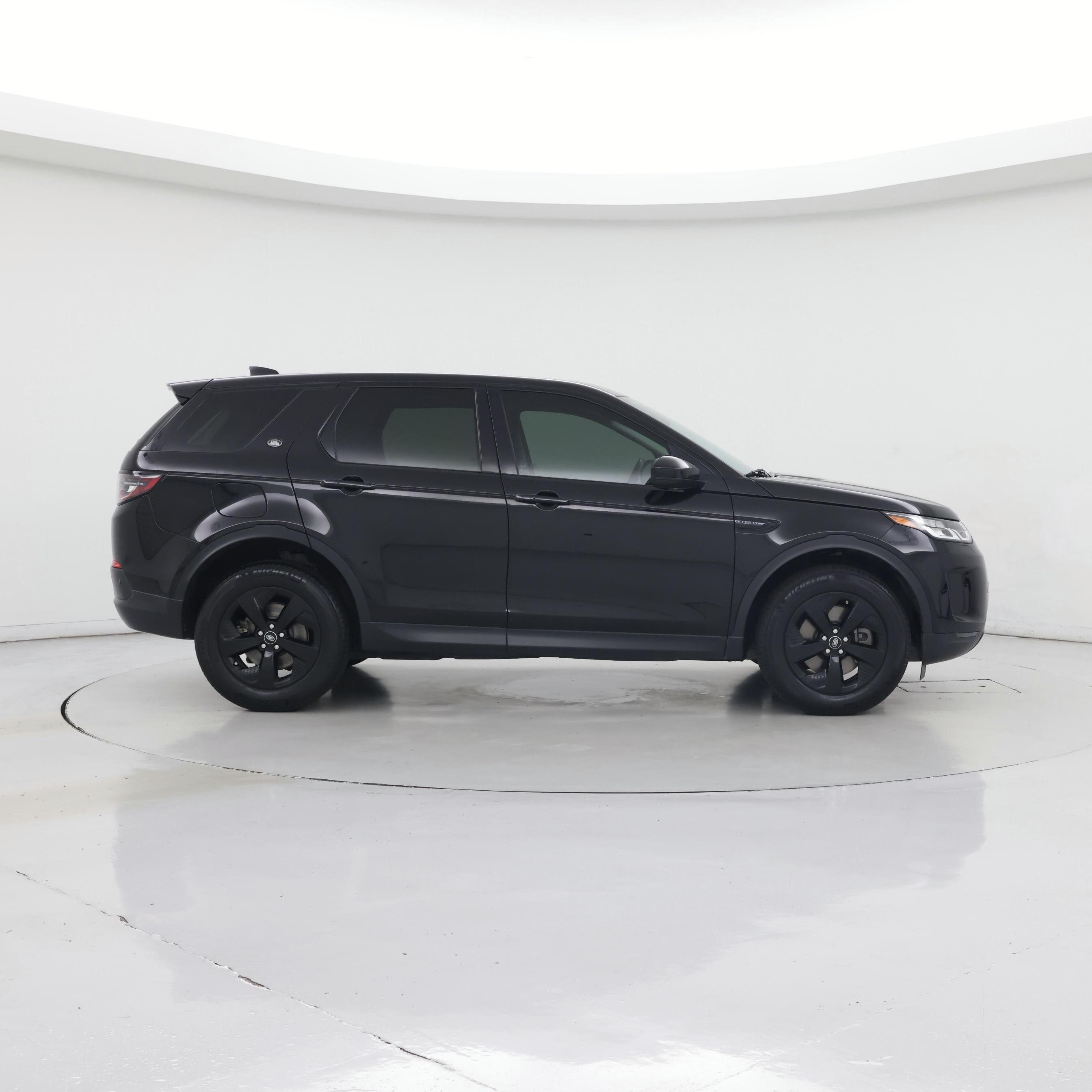 Thumbnail: 2023 Land Rover Discovery Sport - 7