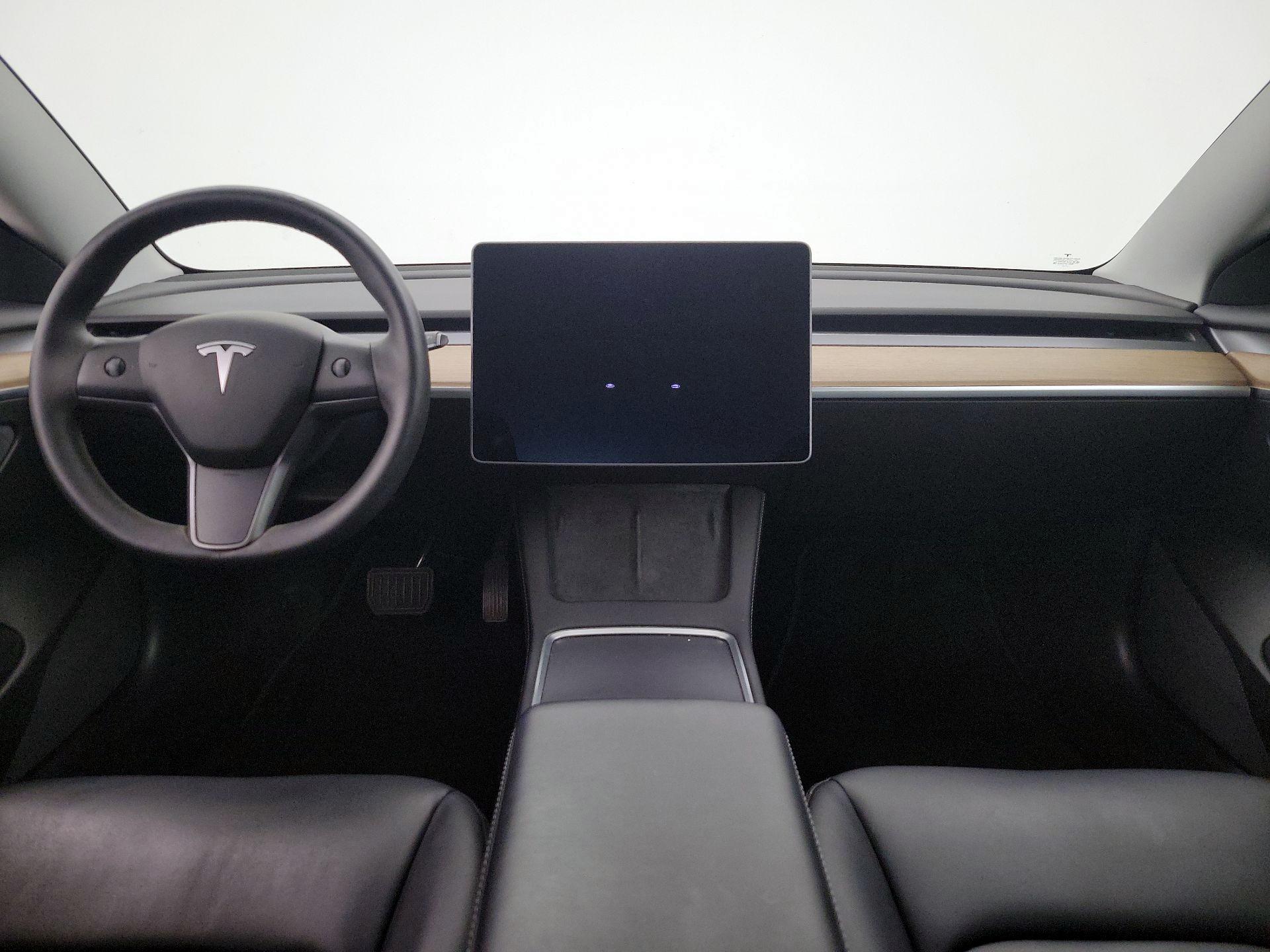 Thumbnail: 2021 Tesla Model 3 - 9