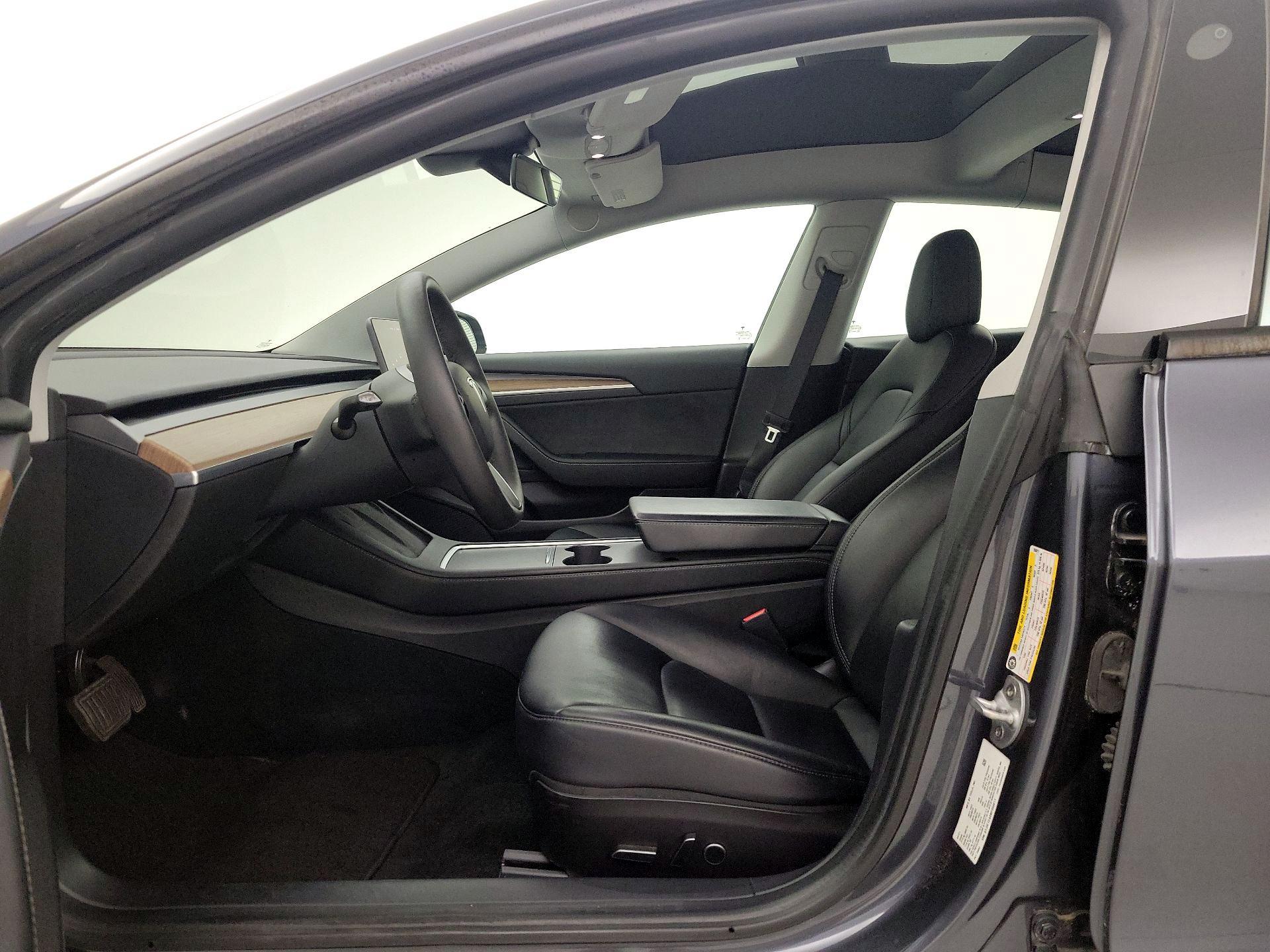 Thumbnail: 2021 Tesla Model 3 - 11