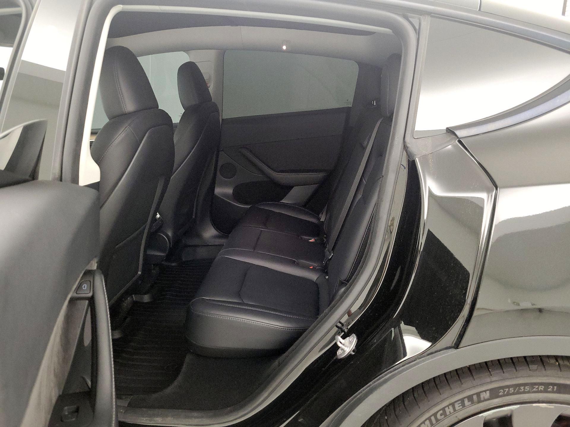 Thumbnail: 2023 Tesla Model Y - 17