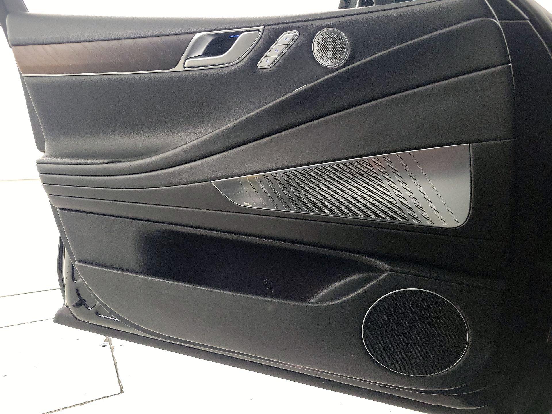 Thumbnail: 2021 Genesis G80 - 12