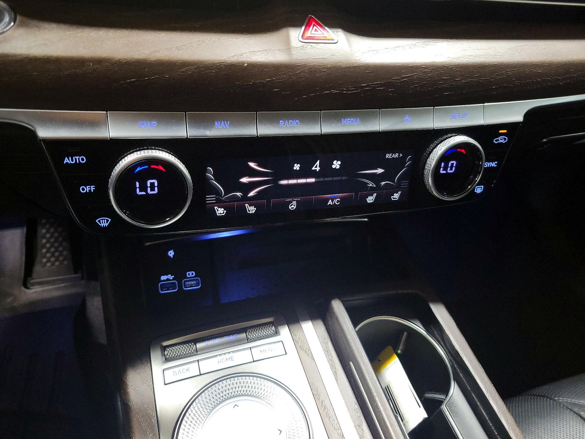 Thumbnail: 2021 Genesis G80 - 17