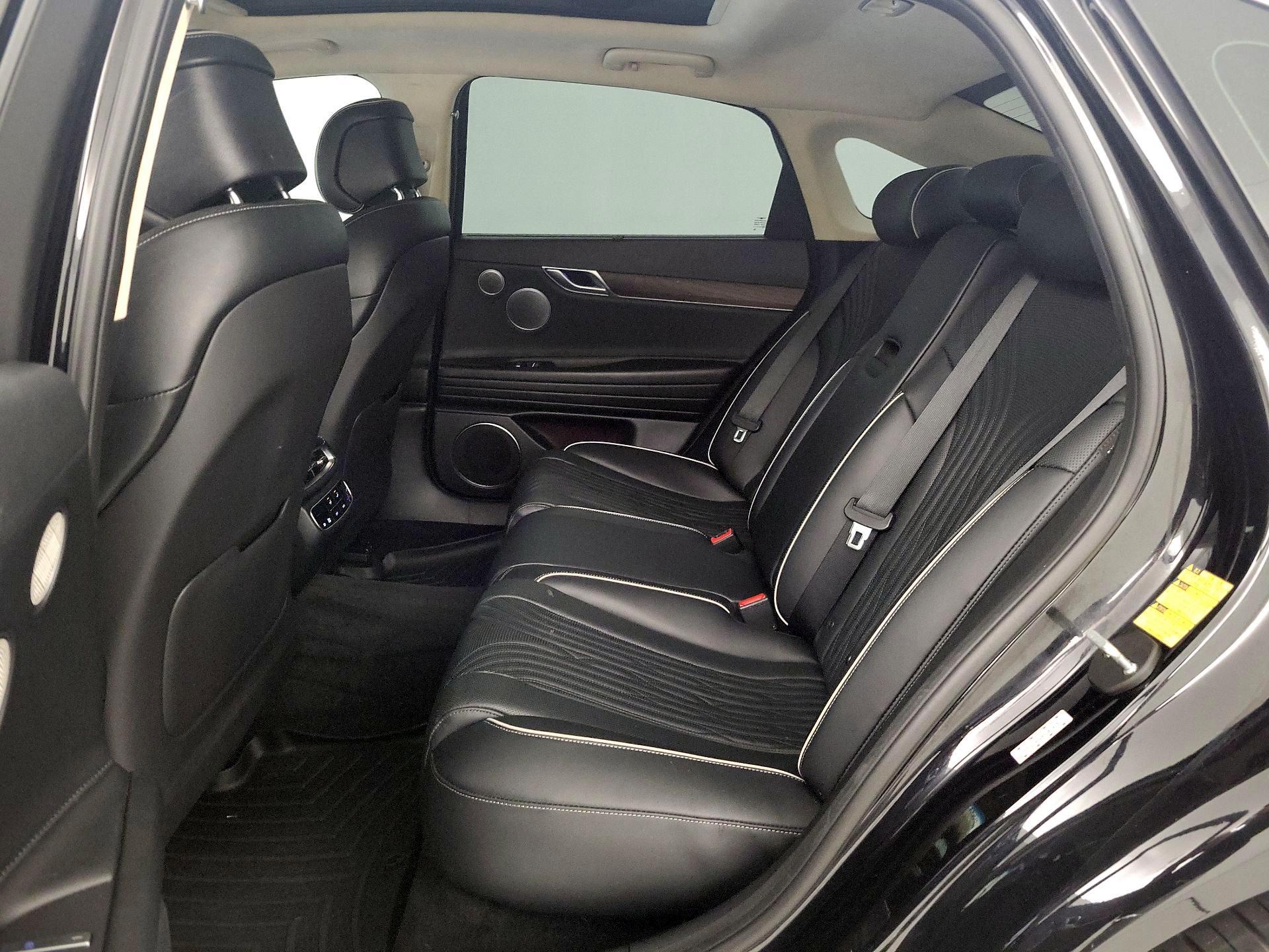 Thumbnail: 2021 Genesis G80 - 20