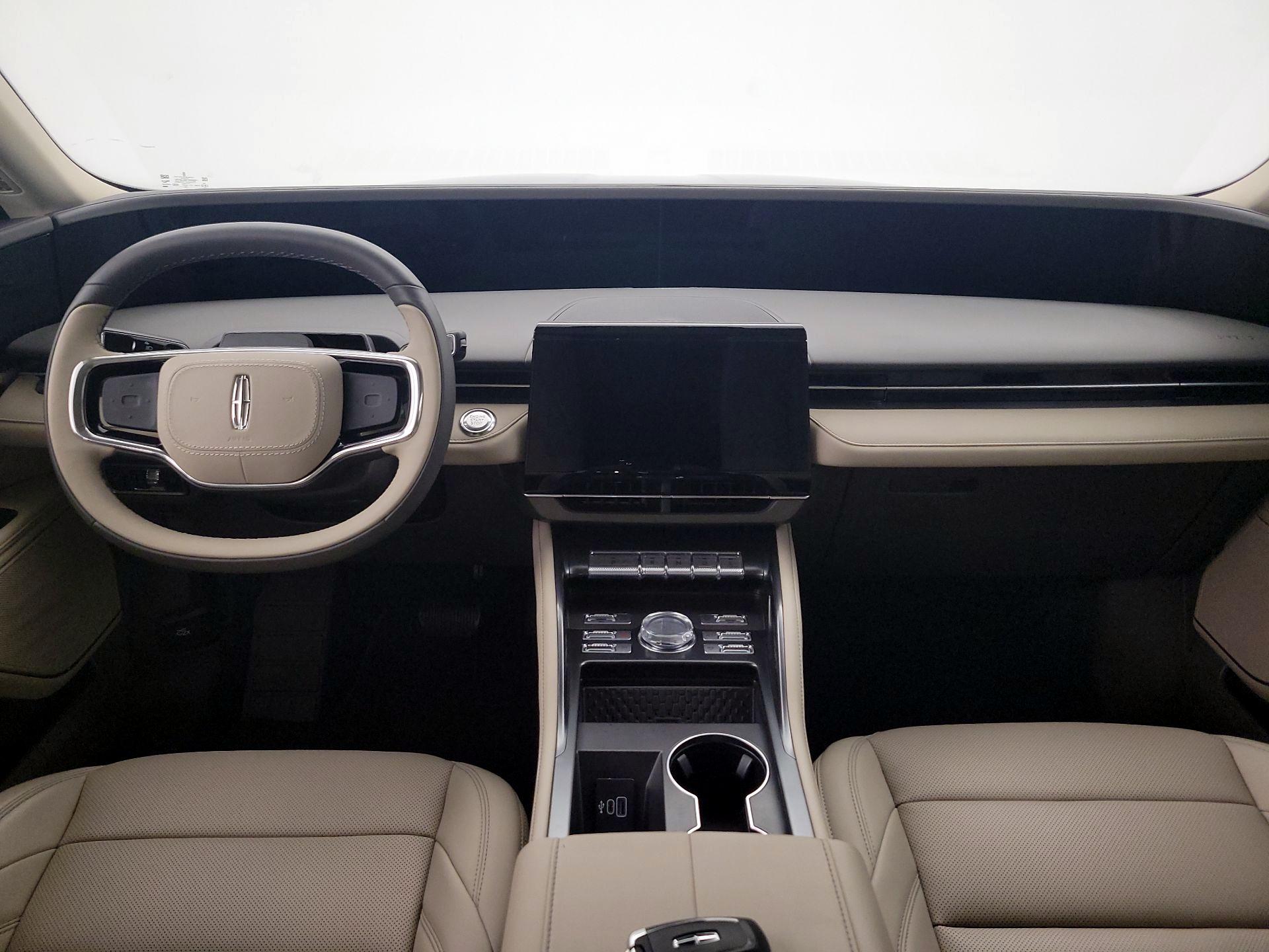 Thumbnail: 2025 Lincoln Nautilus - 9