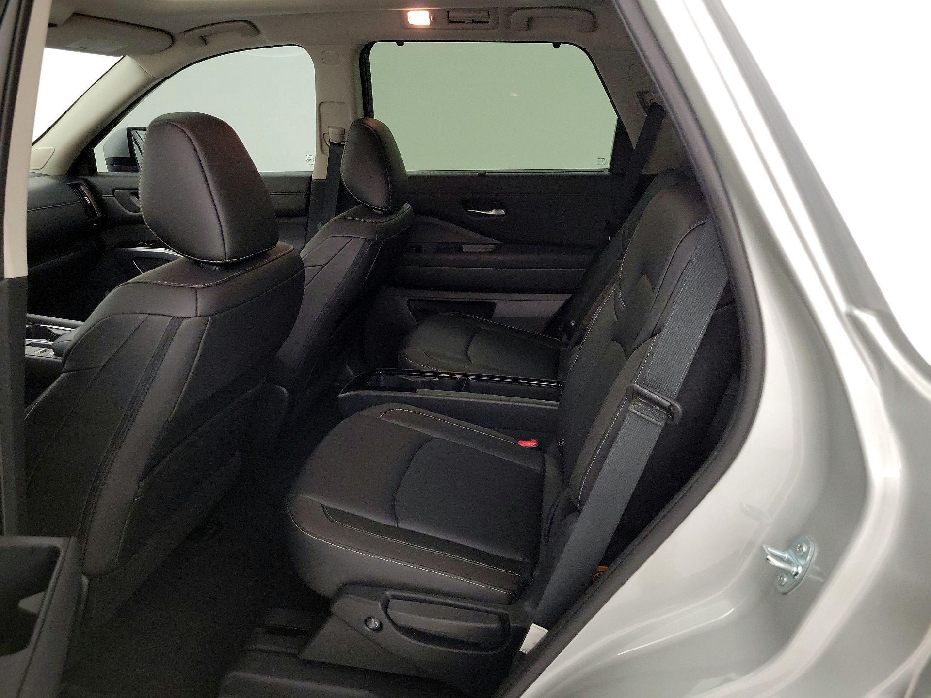 Thumbnail: 2025 Nissan Pathfinder - 20