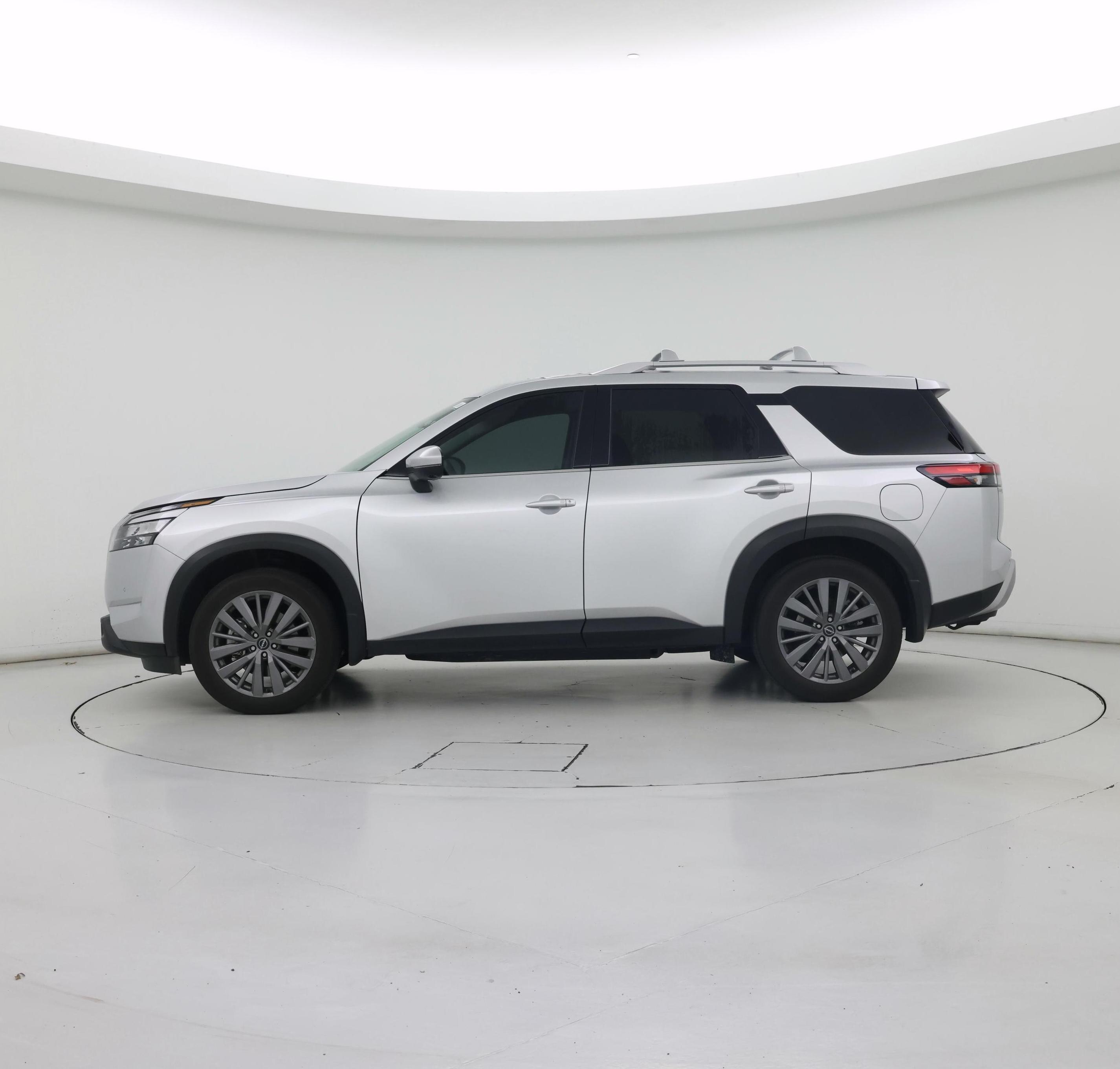 Thumbnail: 2025 Nissan Pathfinder - 3