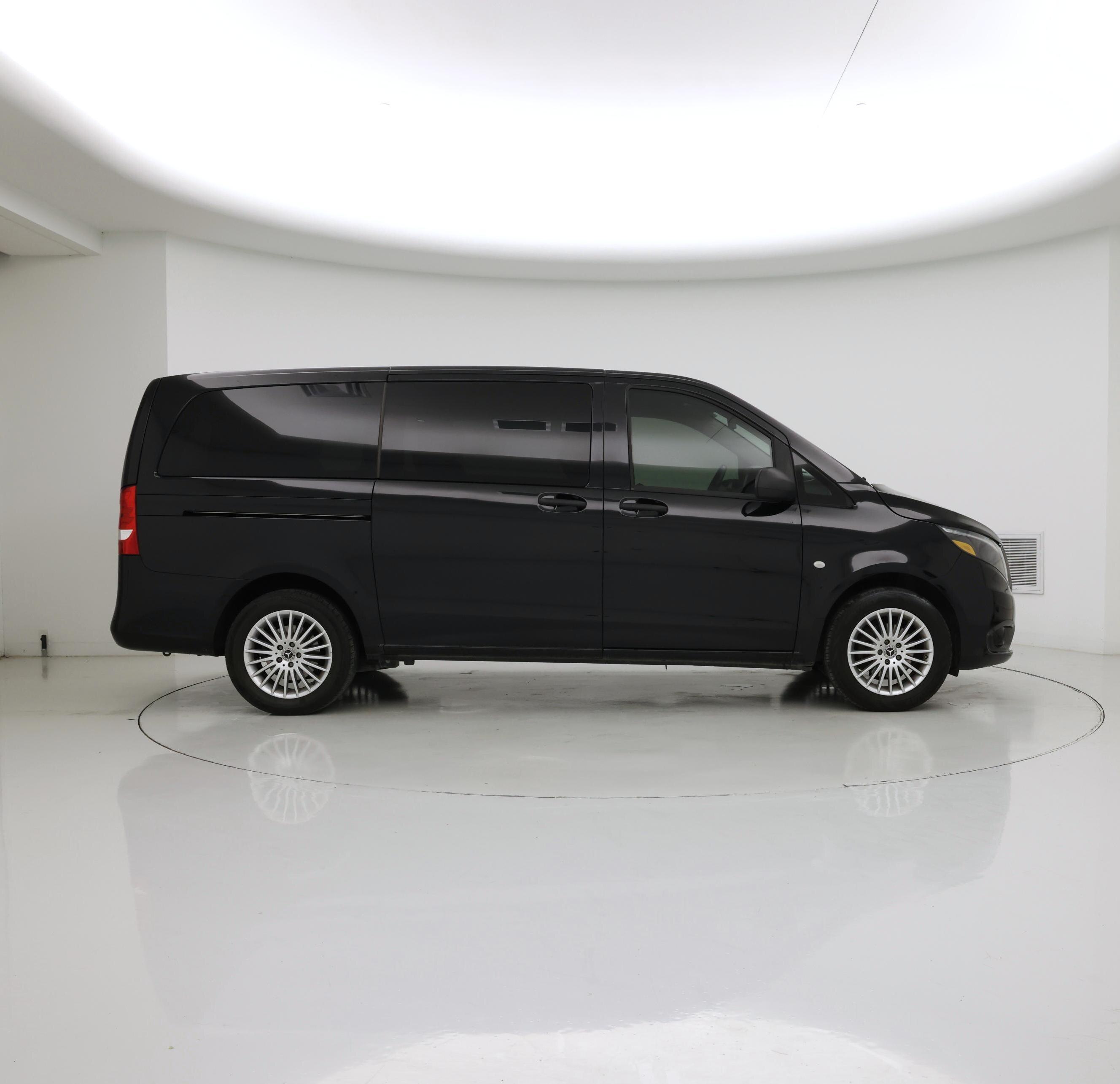 Thumbnail: 2023 Mercedes-Benz Metris - 7