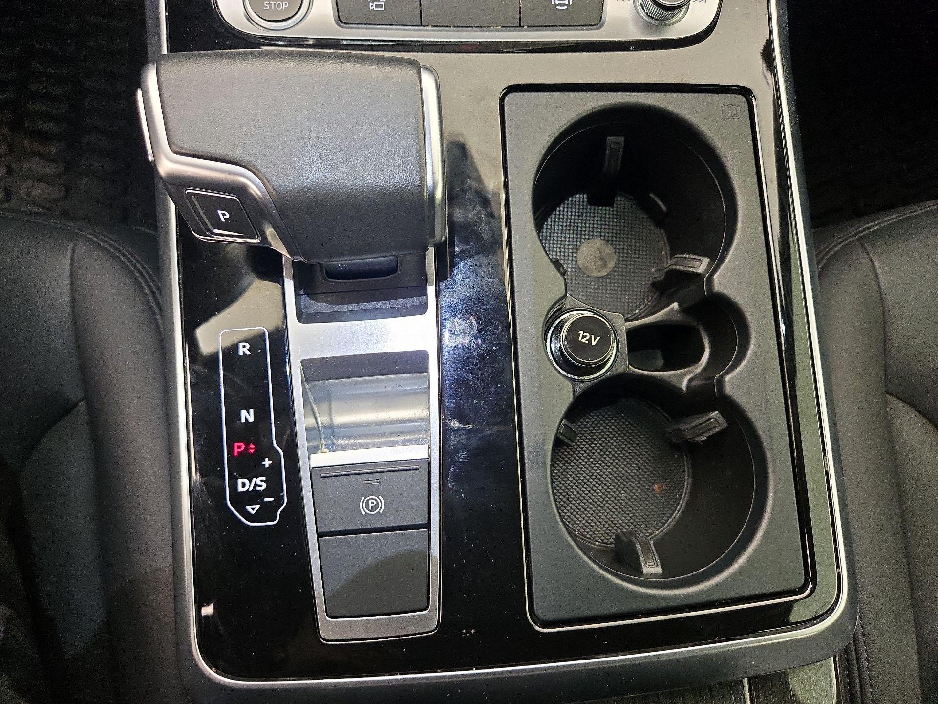 Thumbnail: 2022 Audi Q7 - 17