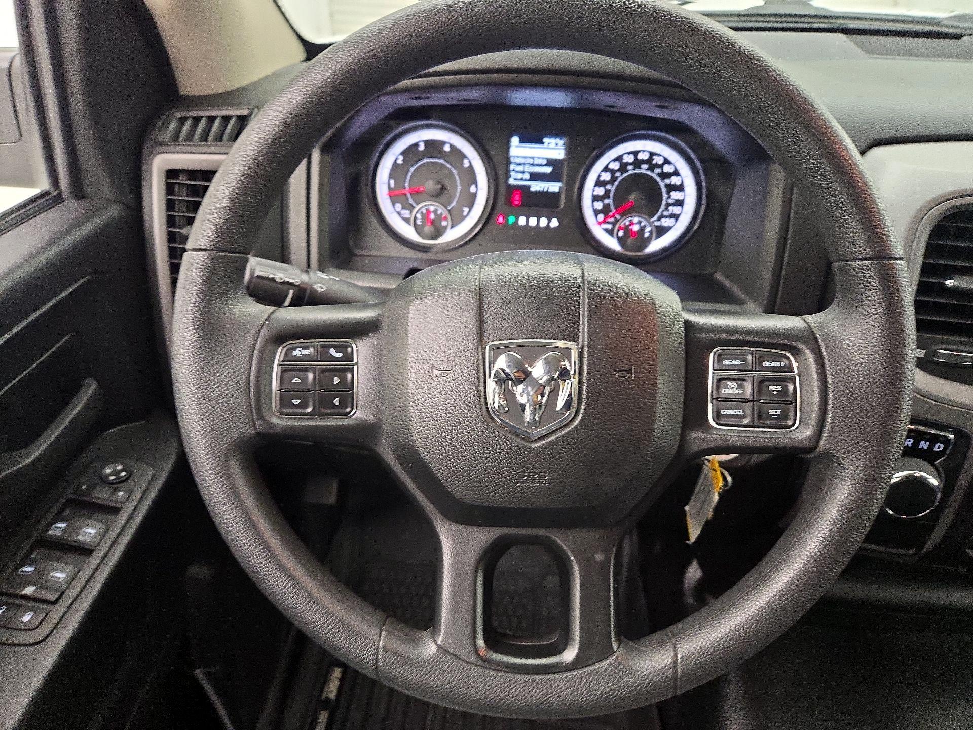 Thumbnail: 2023 RAM 1500 Classic - 10