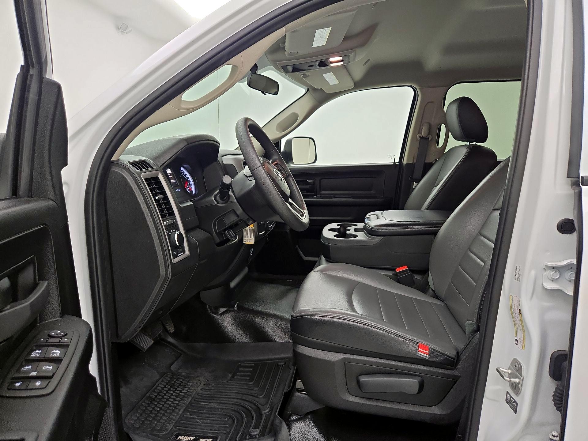 Thumbnail: 2023 RAM 1500 Classic - 11