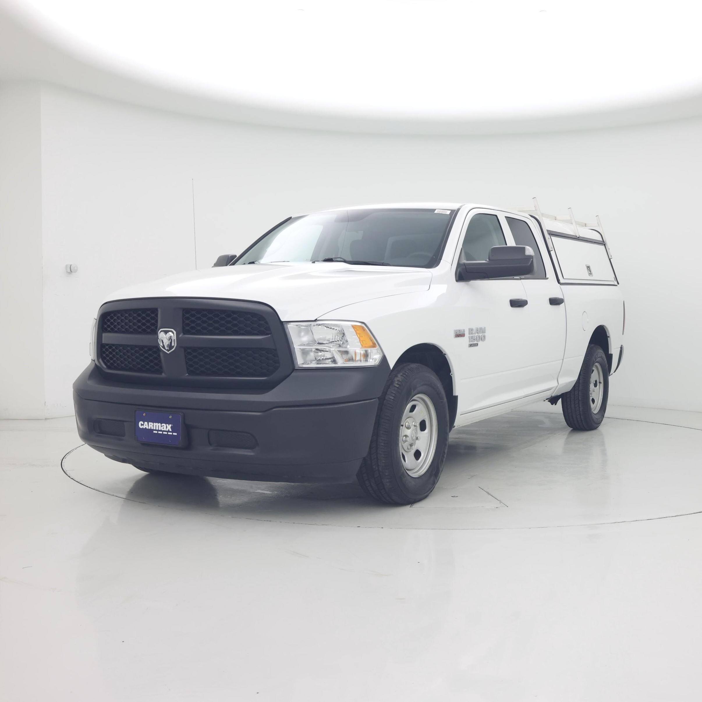 Thumbnail: 2023 RAM 1500 Classic - 4