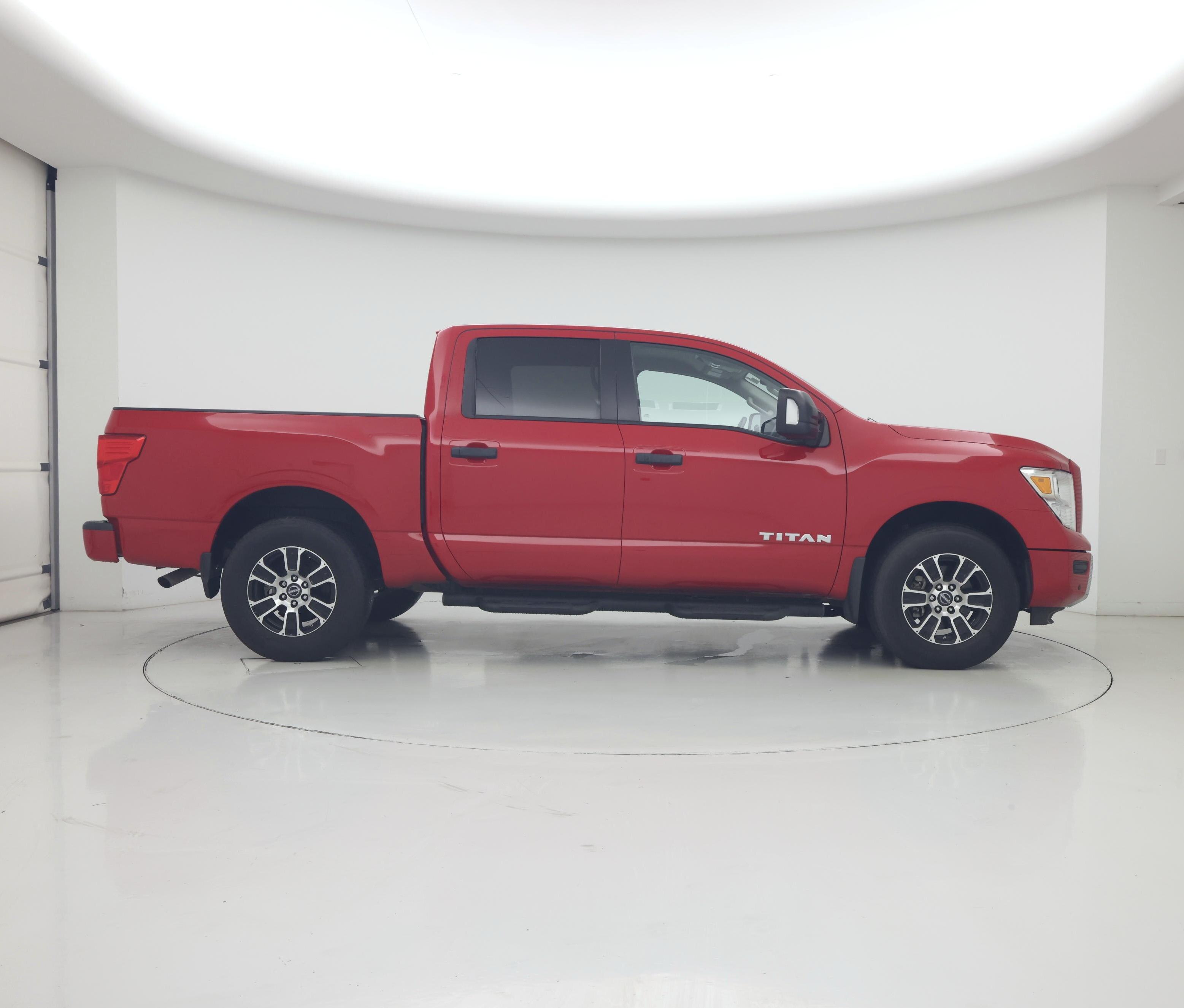 Thumbnail: 2023 Nissan Titan - 7
