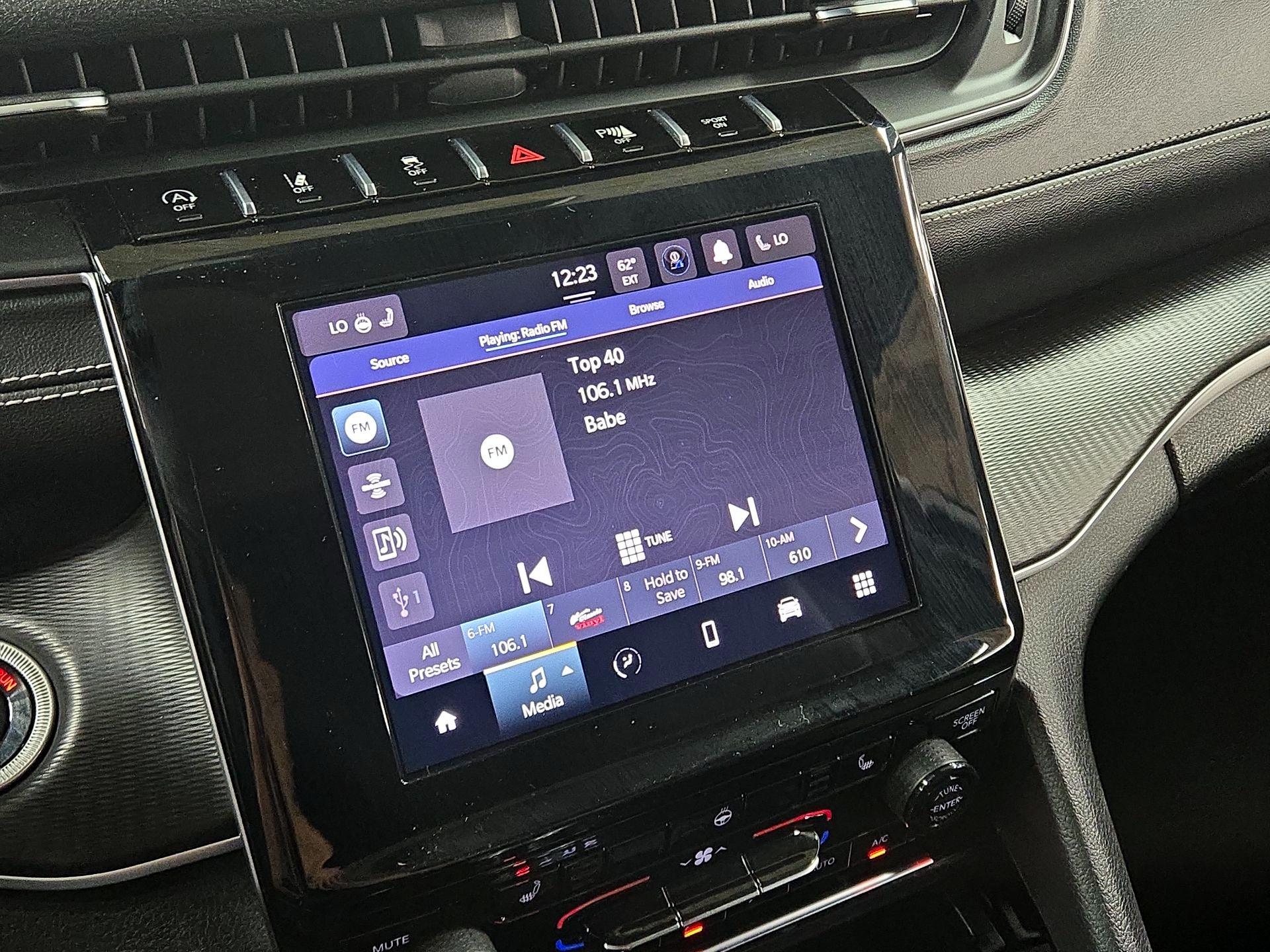 Thumbnail: 2023 Jeep Grand Cherokee - 15