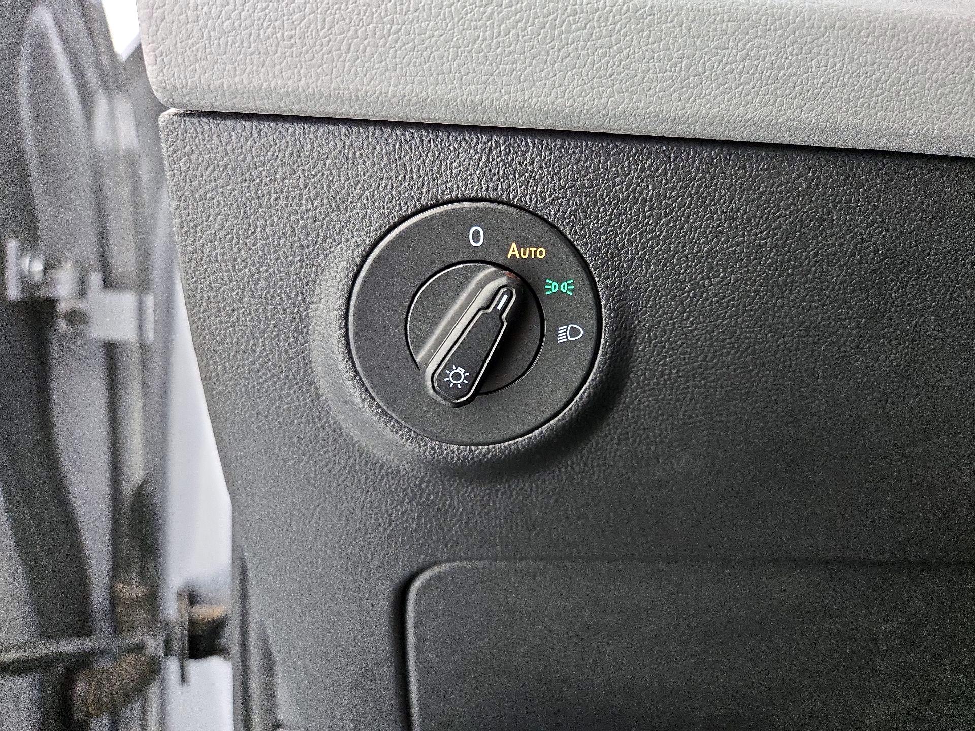 Thumbnail: 2023 Volkswagen Taos - 13