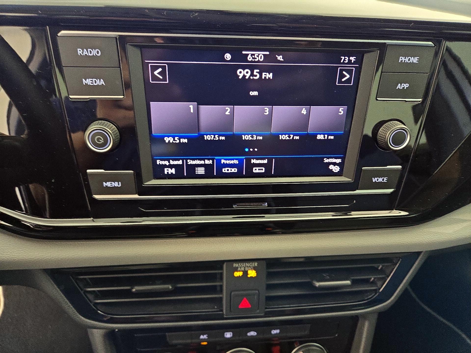 Thumbnail: 2023 Volkswagen Taos - 15