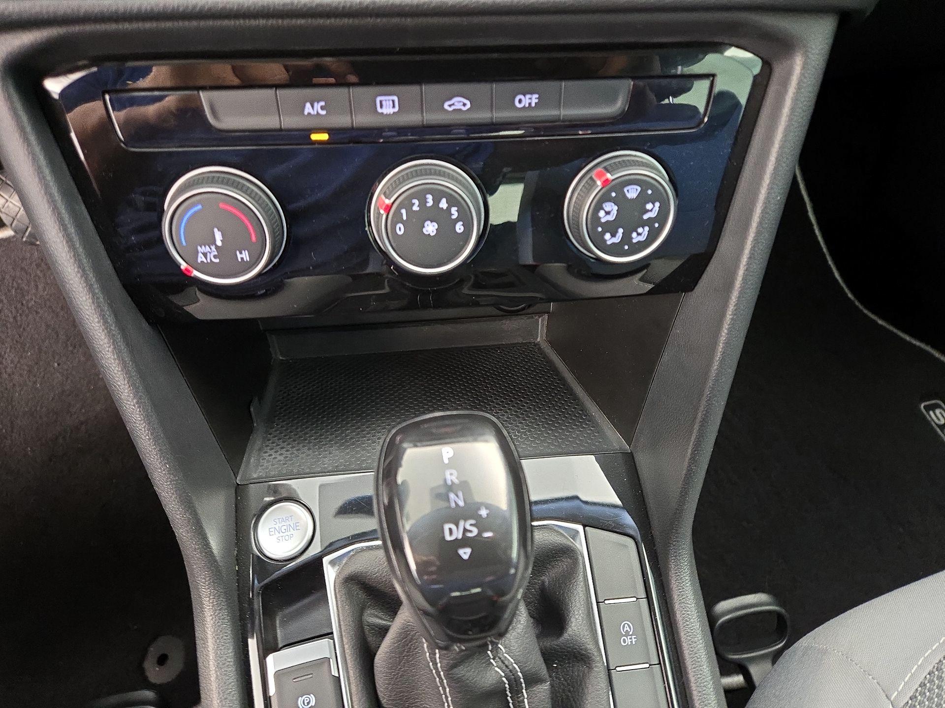 Thumbnail: 2023 Volkswagen Taos - 16