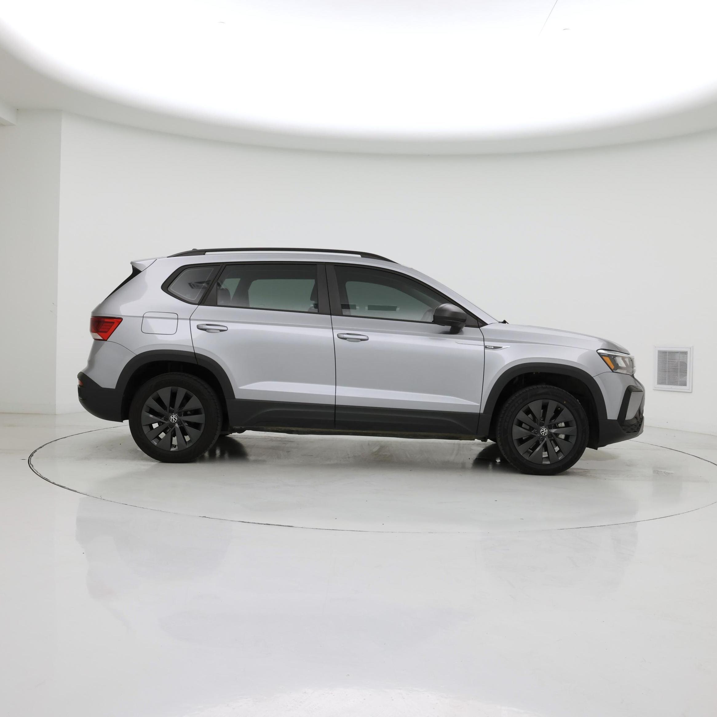 Thumbnail: 2023 Volkswagen Taos - 7