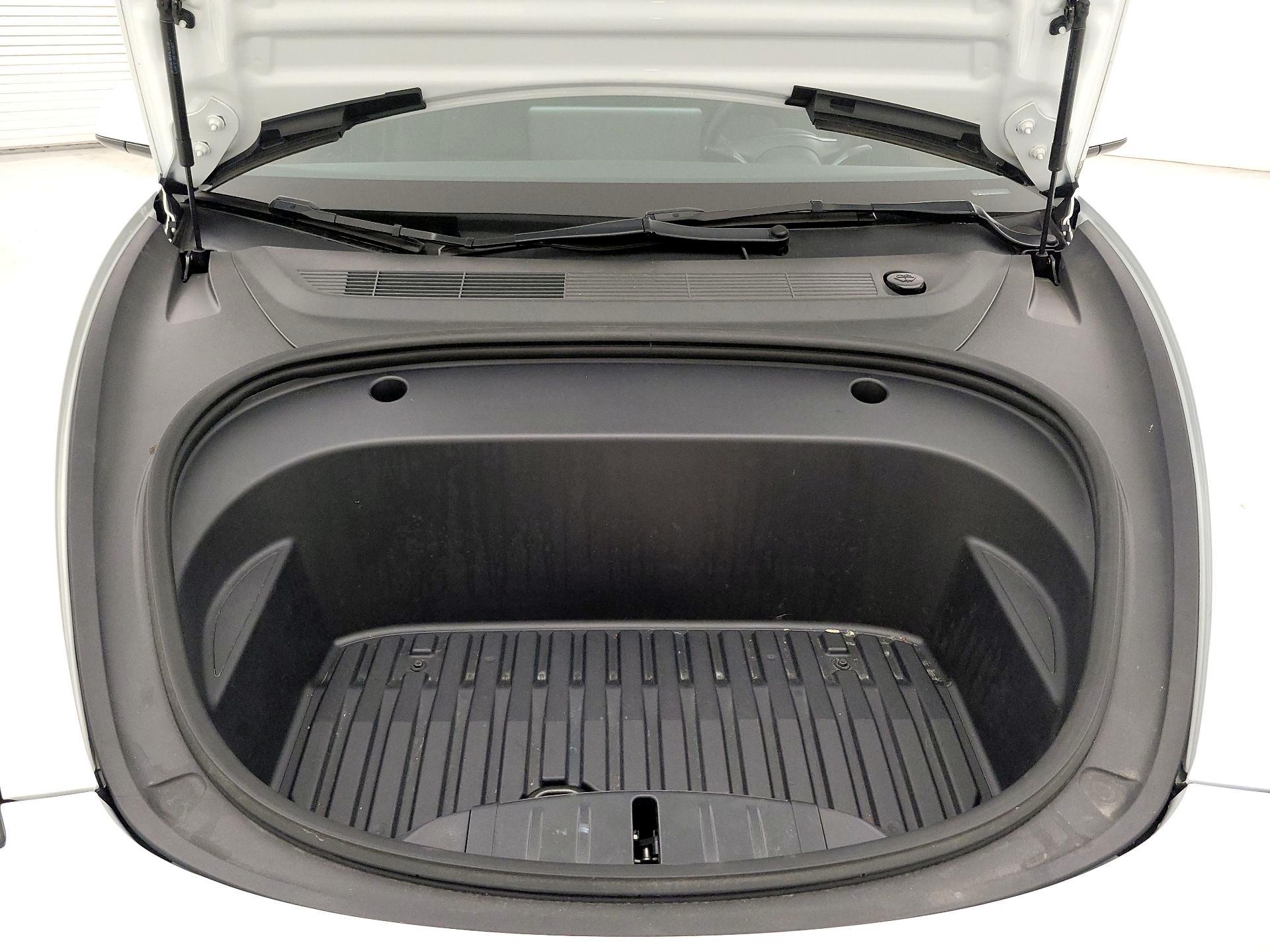 Thumbnail: 2022 Tesla Model 3 - 20