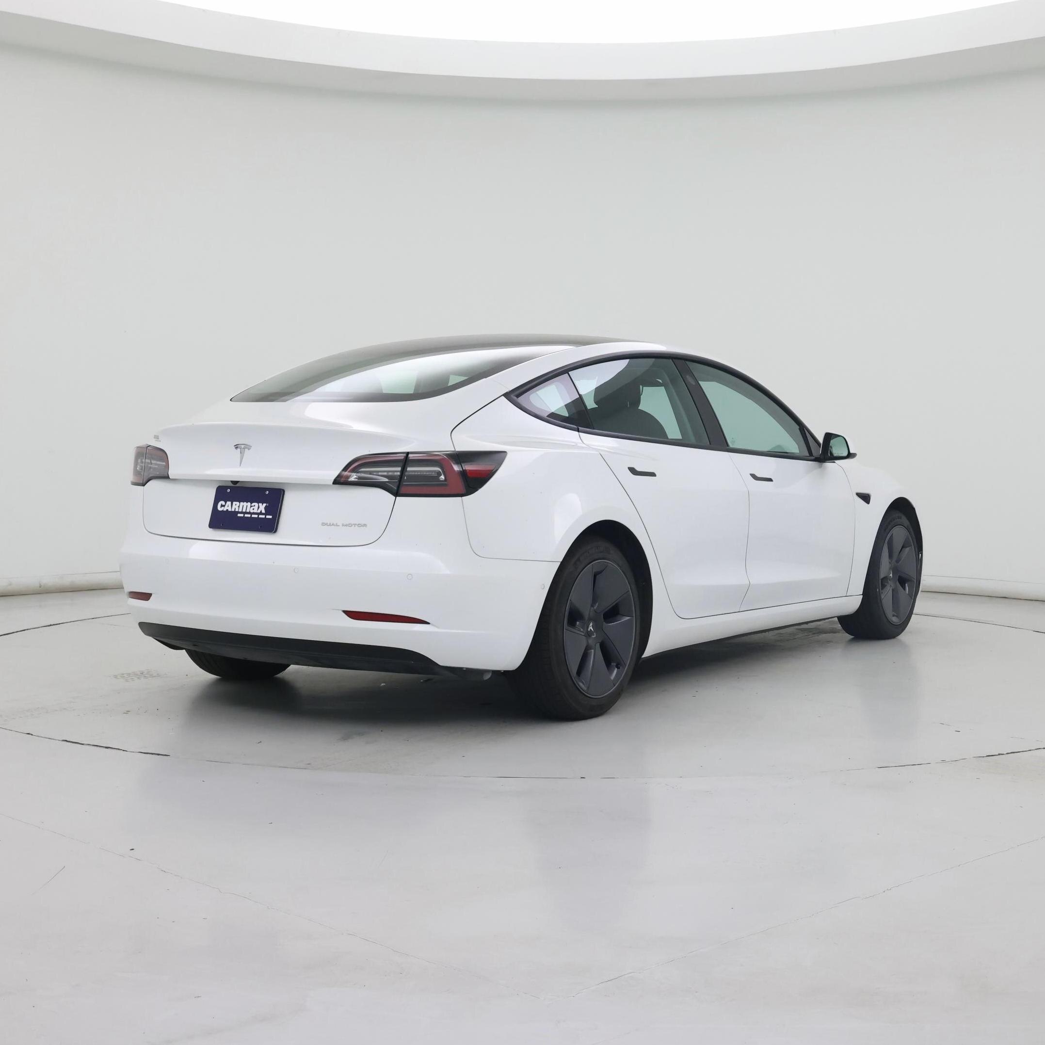 Thumbnail: 2022 Tesla Model 3 - 8