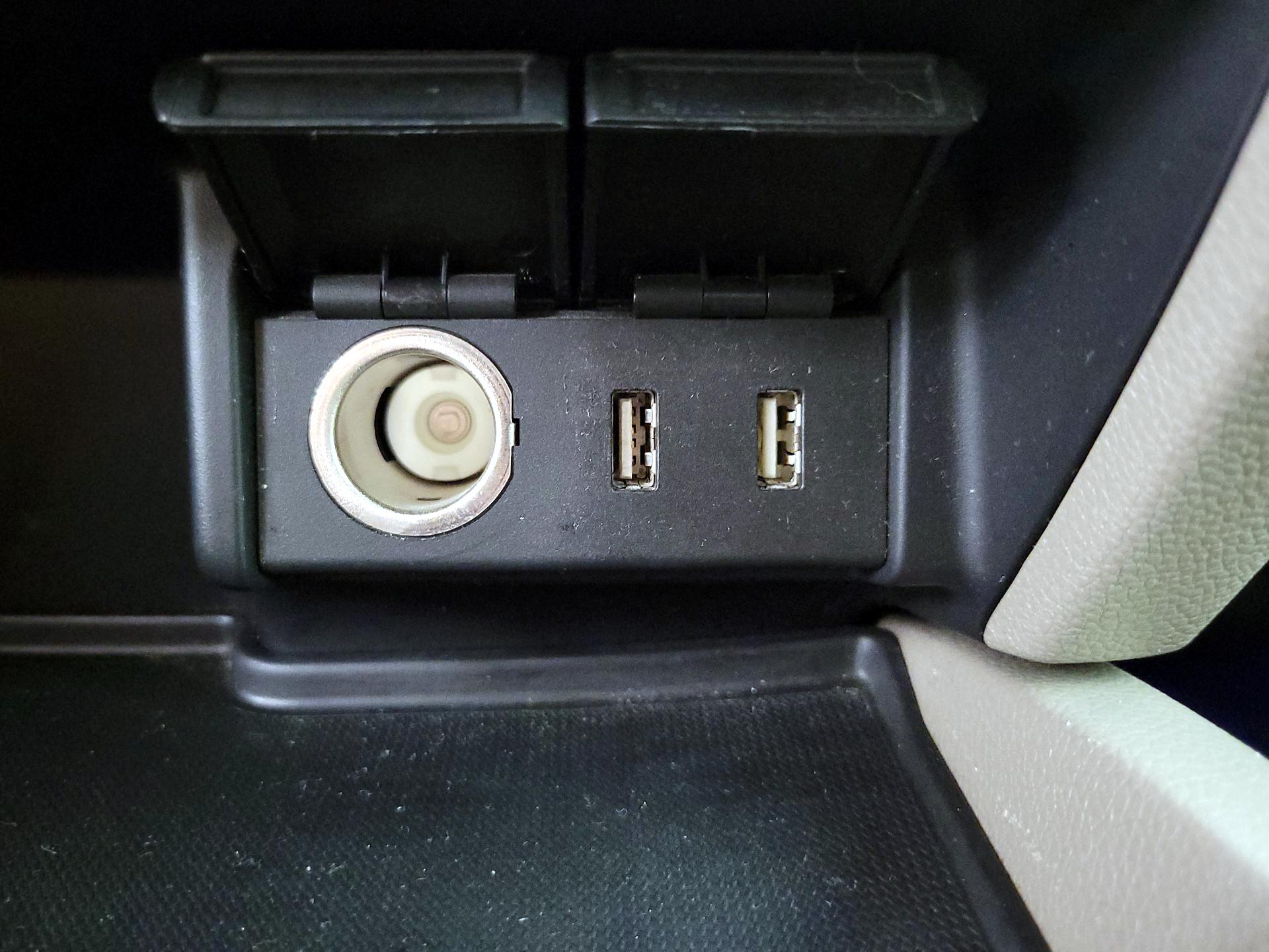 Thumbnail: 2017 Honda Pilot - 18