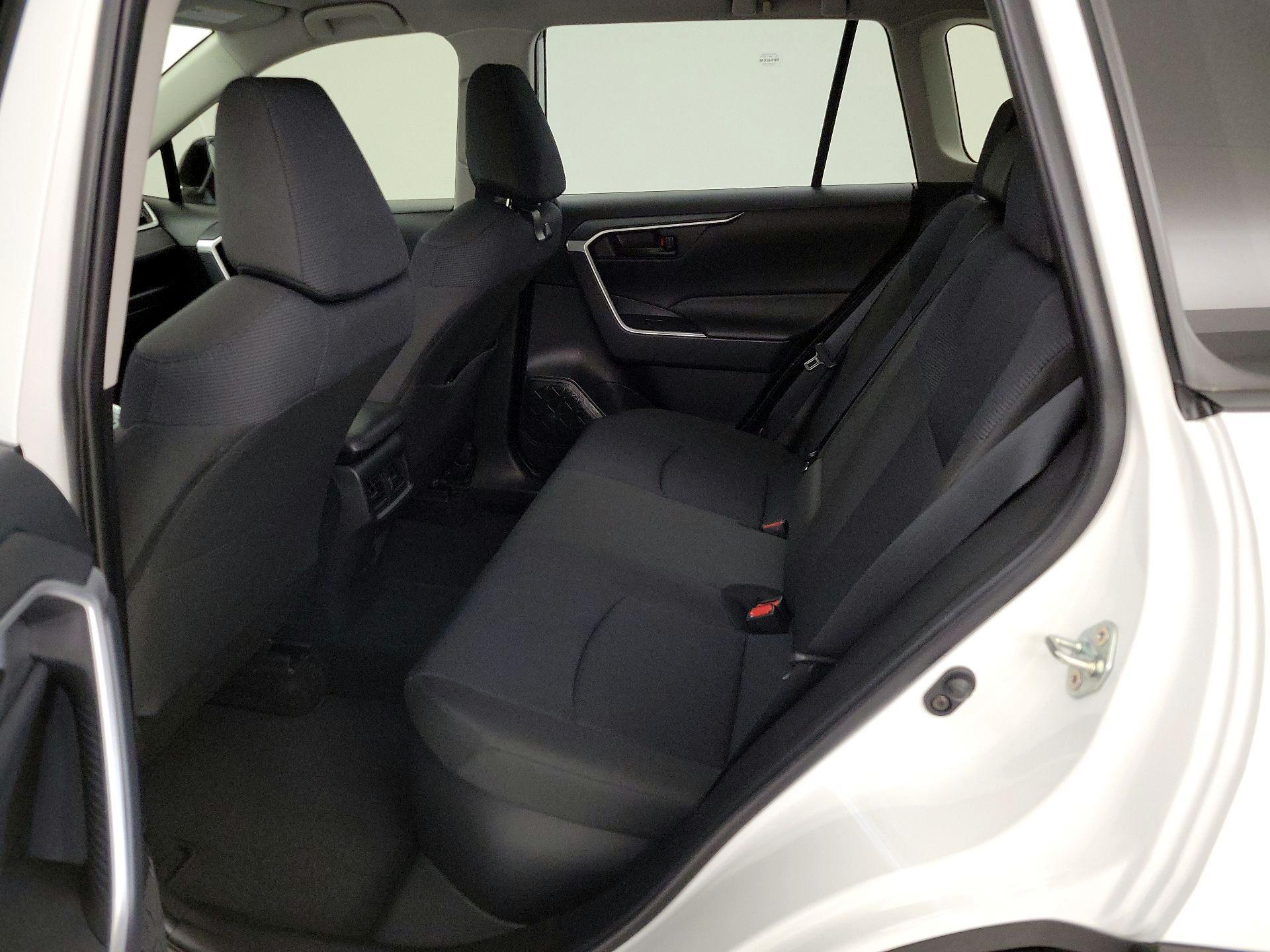 Thumbnail: 2025 Toyota RAV4 - 19