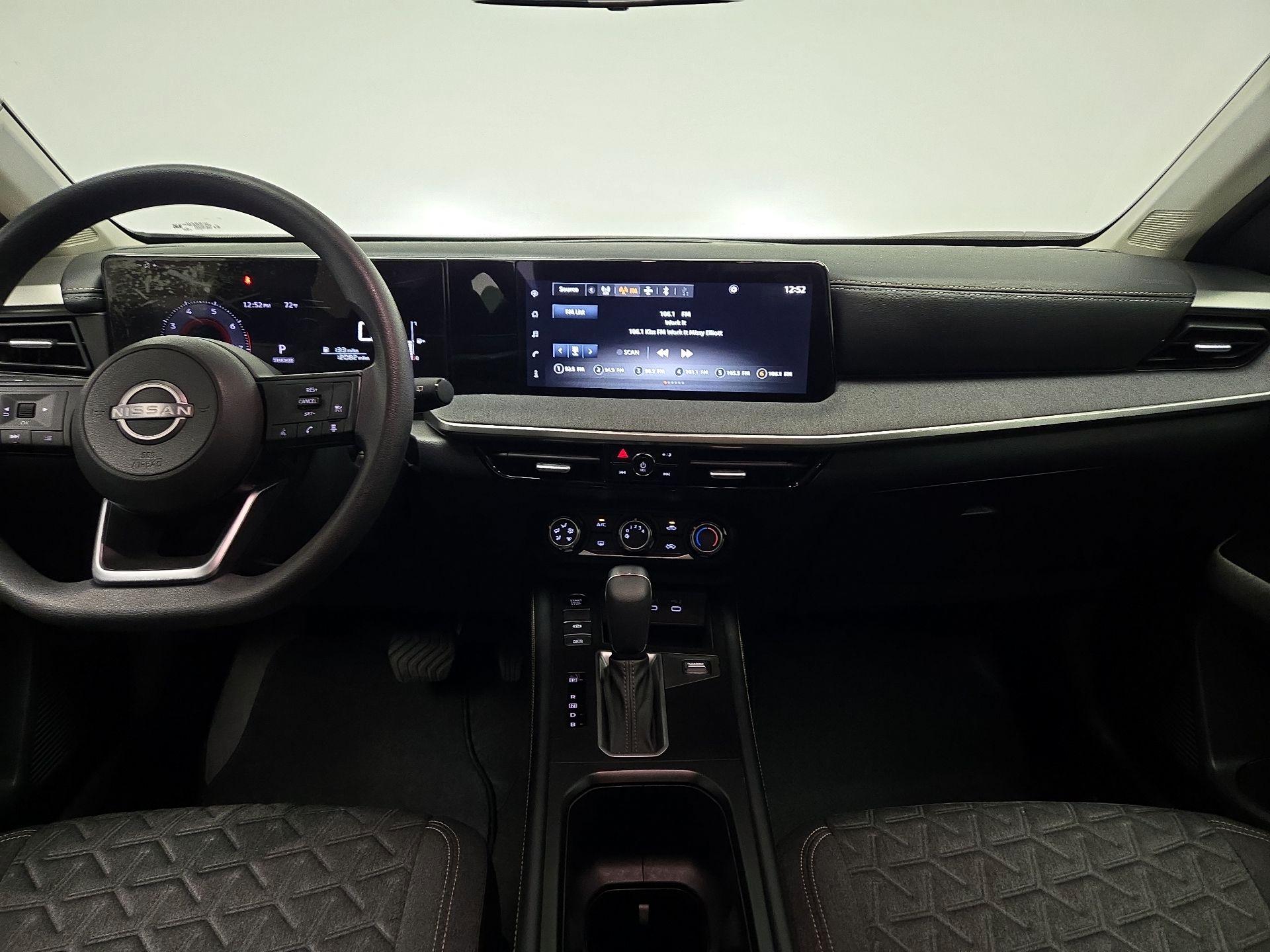 Thumbnail: 2025 Nissan Kicks - 9