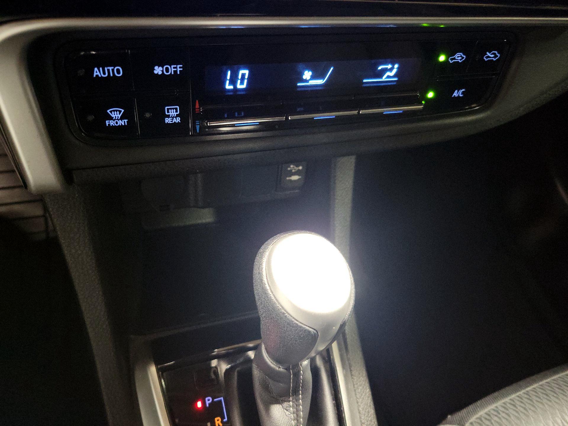 Thumbnail: 2017 Toyota Corolla - 16