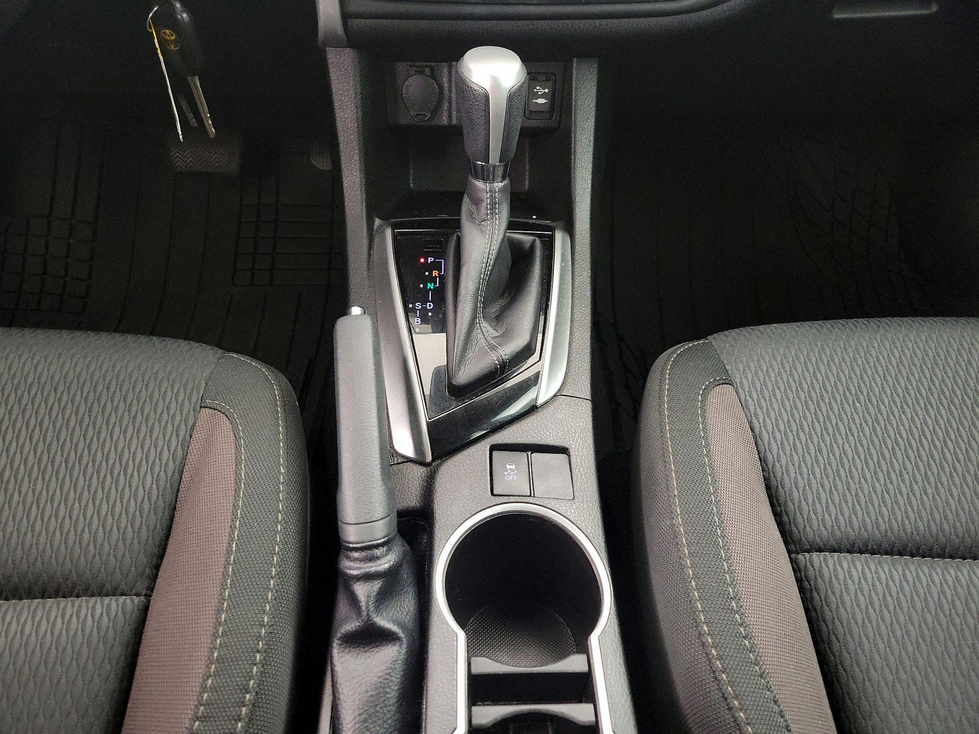 Thumbnail: 2017 Toyota Corolla - 17