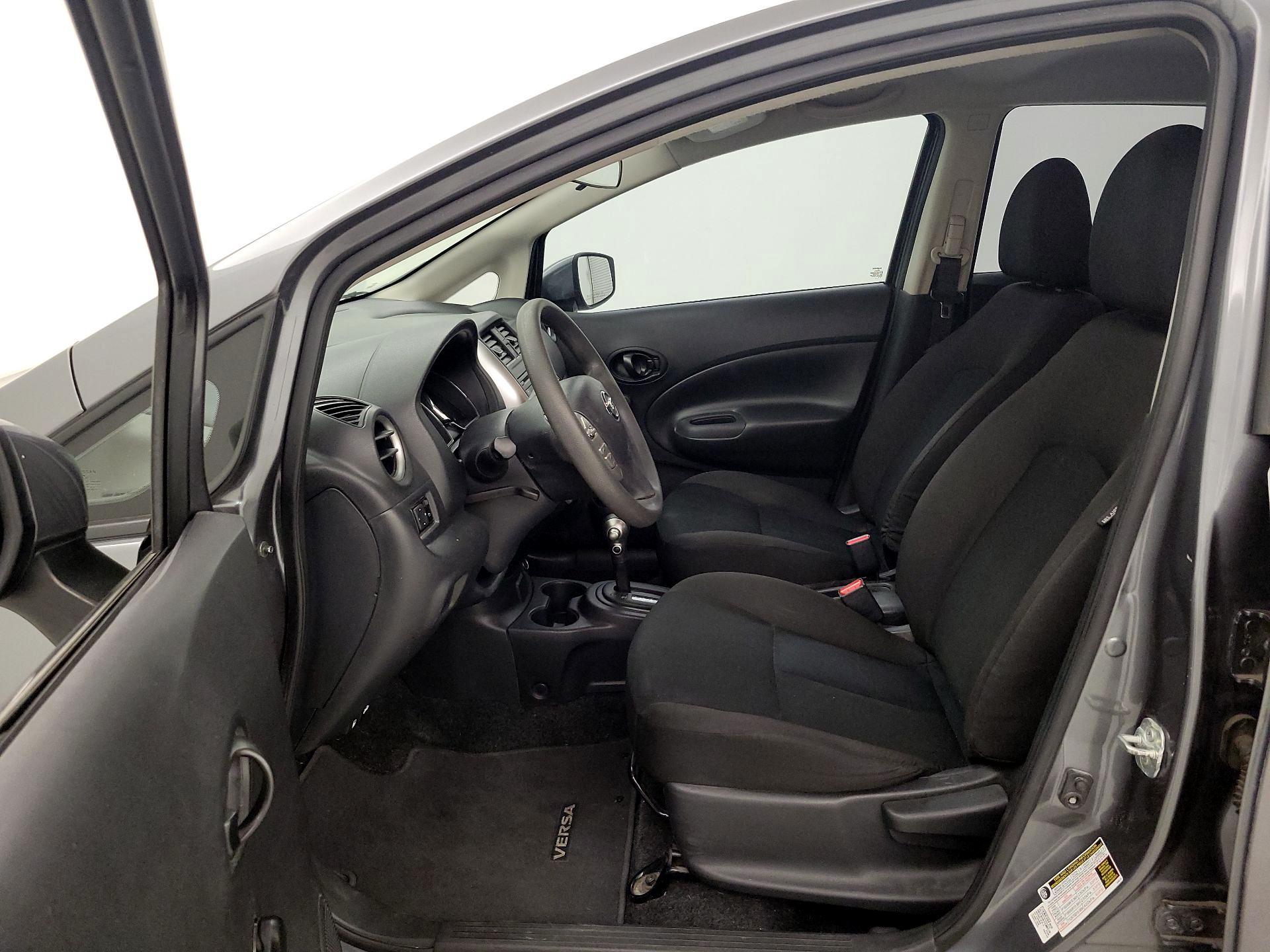 Thumbnail: 2017 Nissan Versa Note - 11