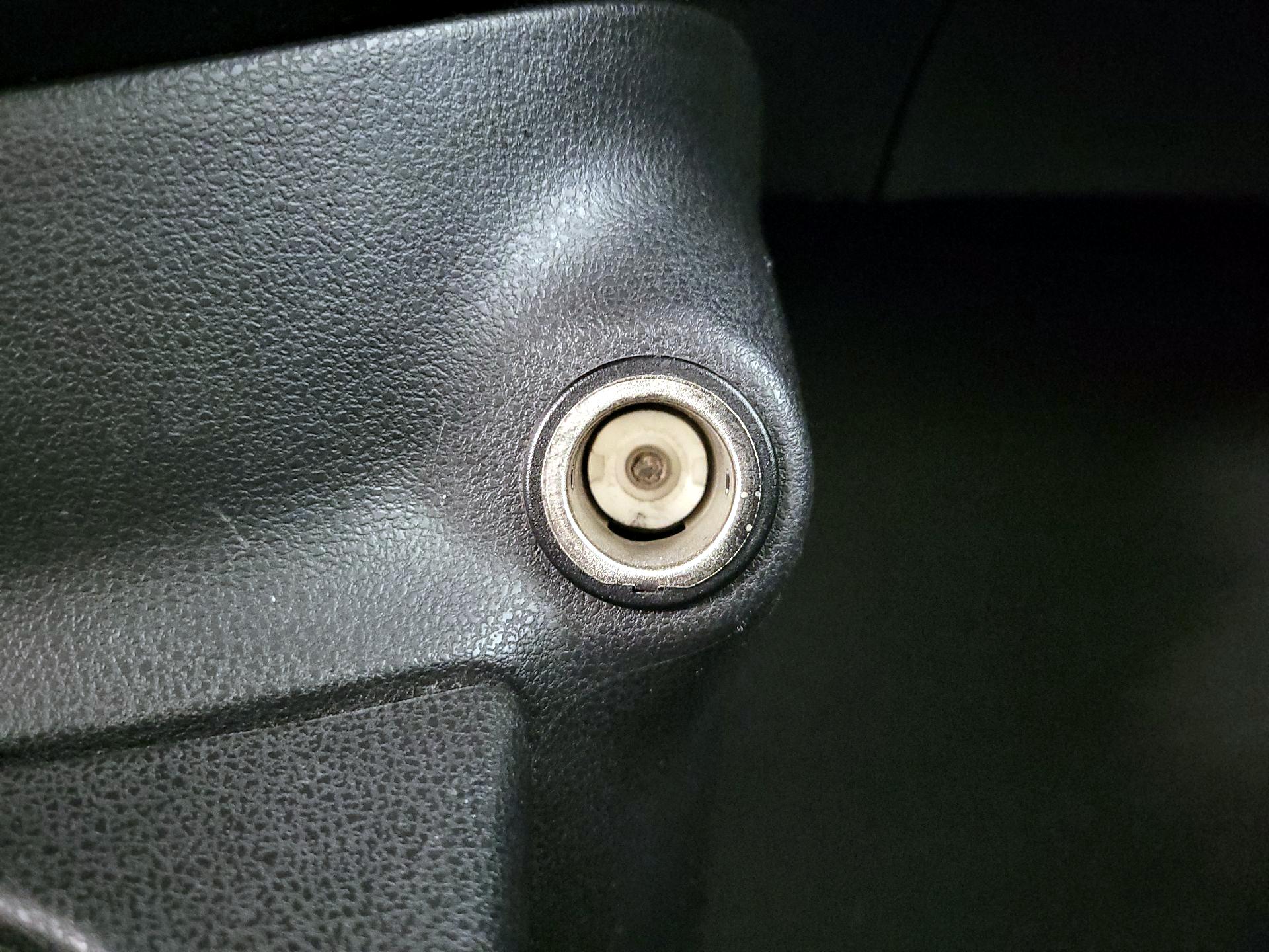 Thumbnail: 2017 Nissan Versa Note - 17