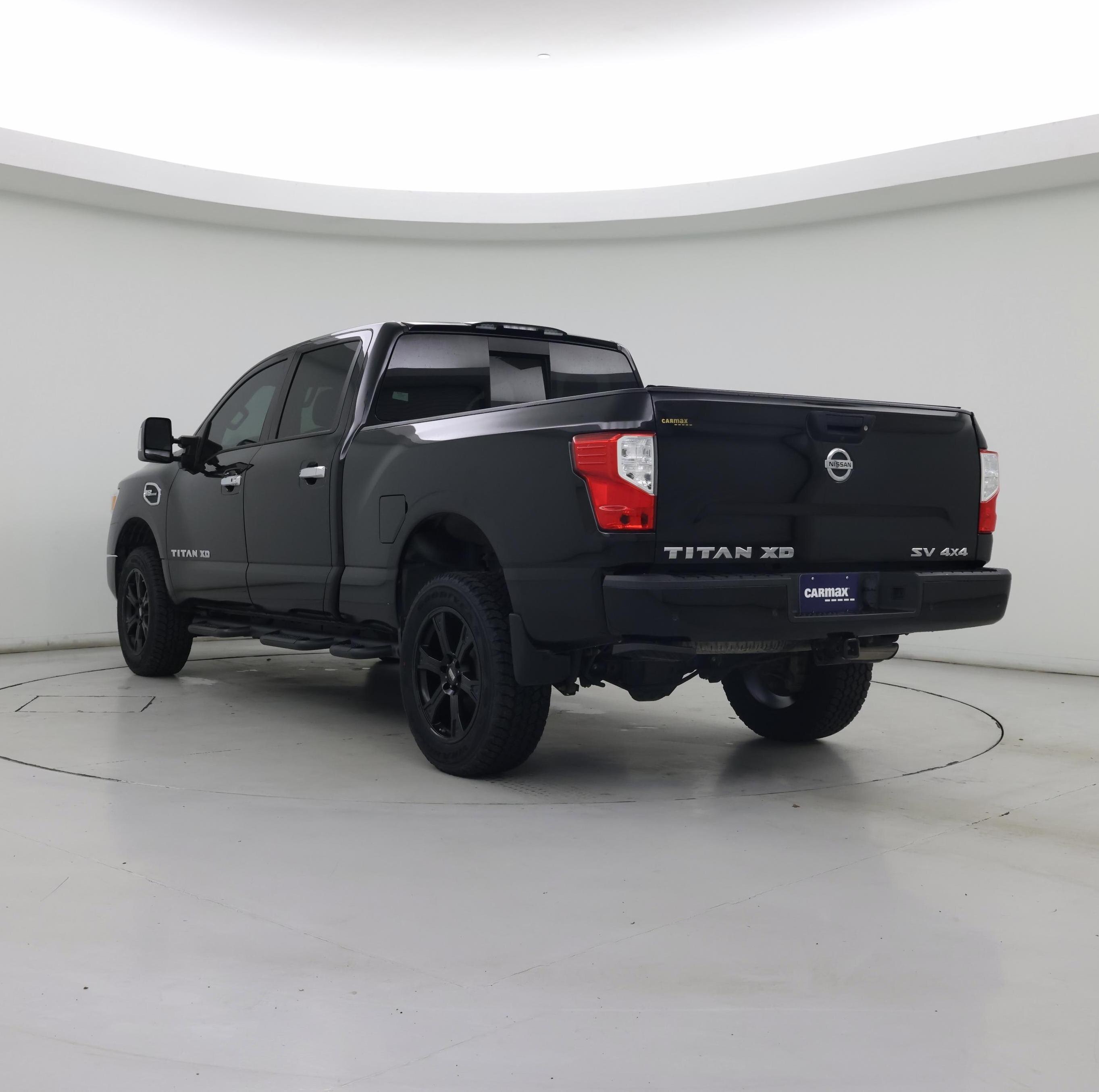 Thumbnail: 2021 Nissan Titan - 2