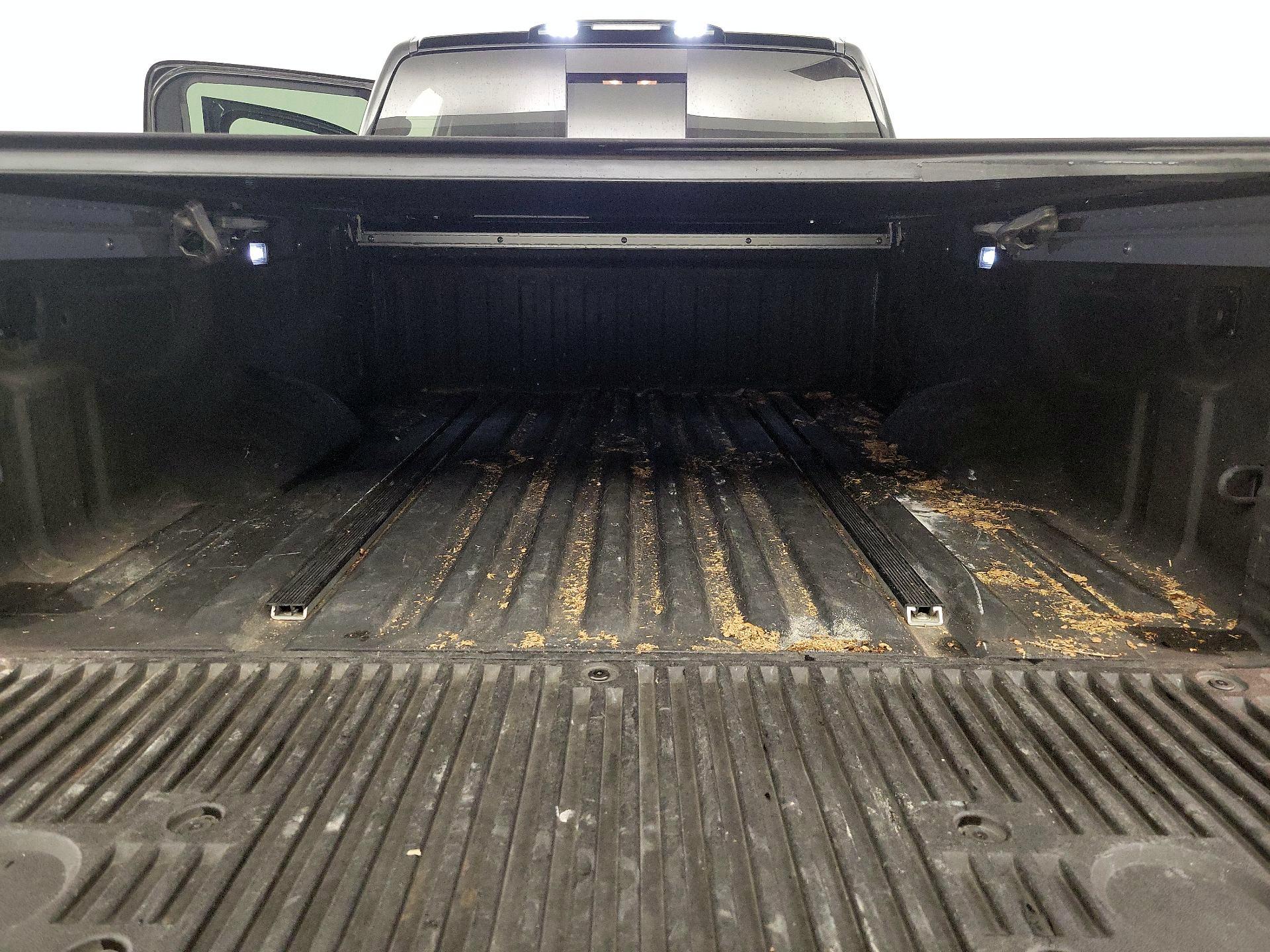 Thumbnail: 2021 Nissan Titan - 20