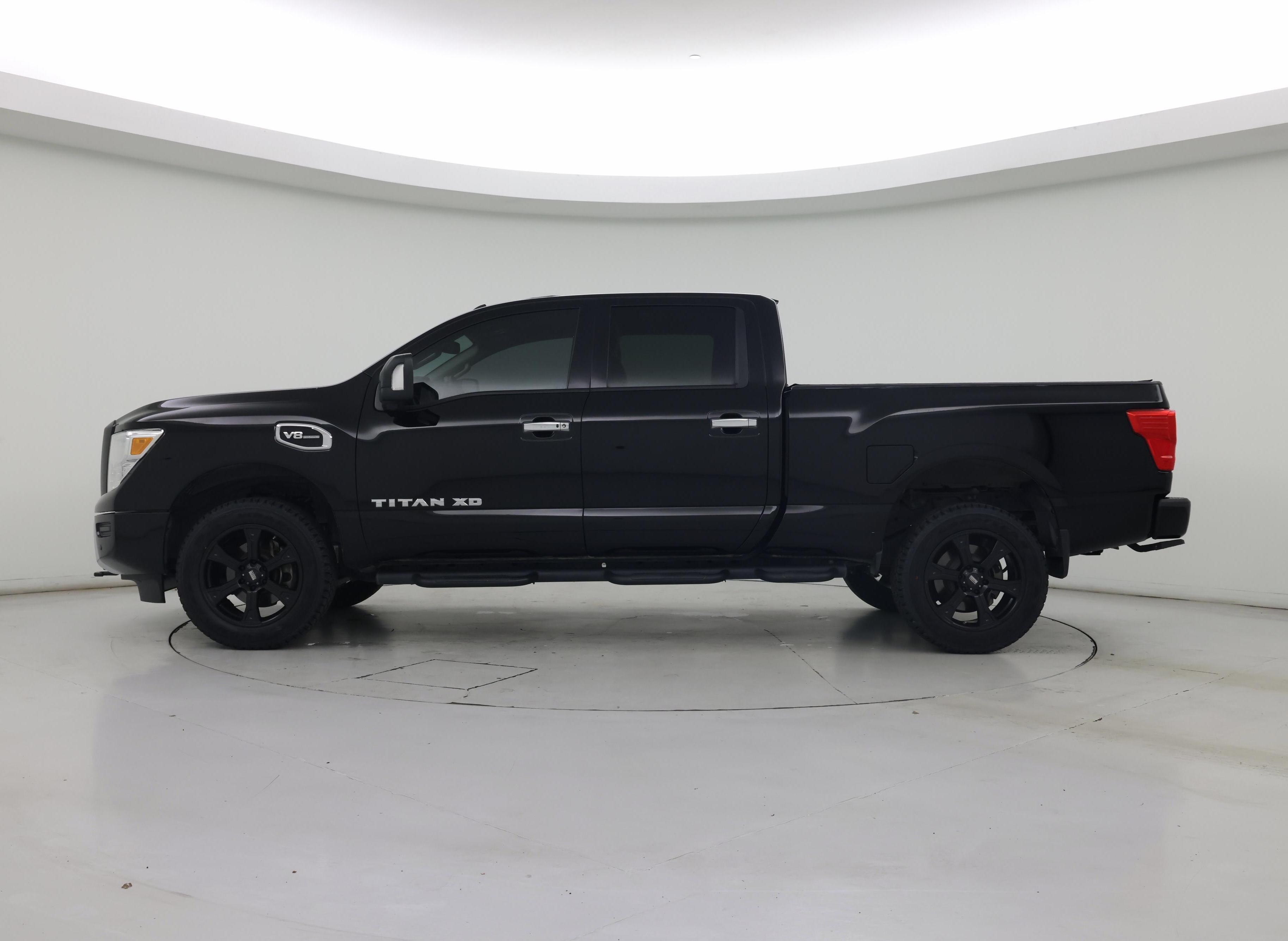 Thumbnail: 2021 Nissan Titan - 3