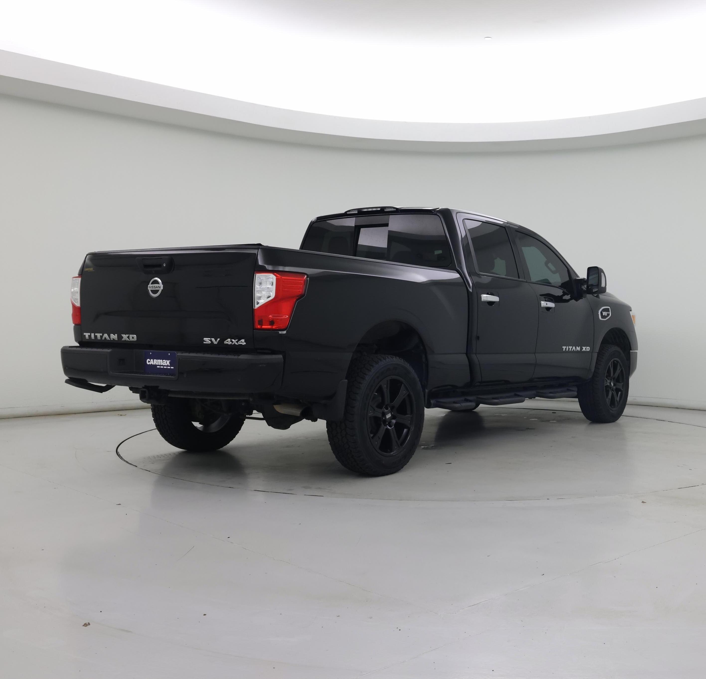 Thumbnail: 2021 Nissan Titan - 8