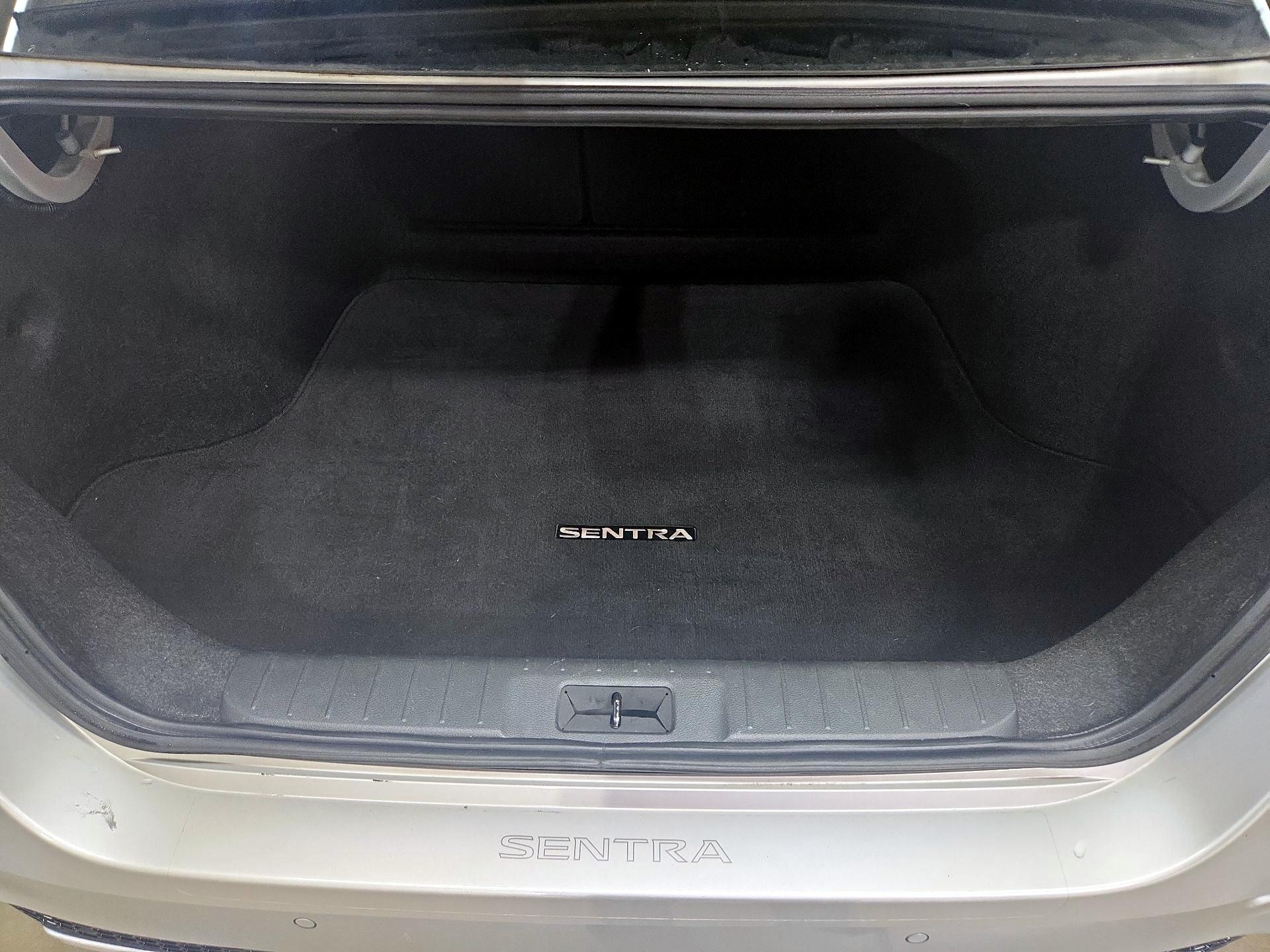 Thumbnail: 2023 Nissan Sentra - 20