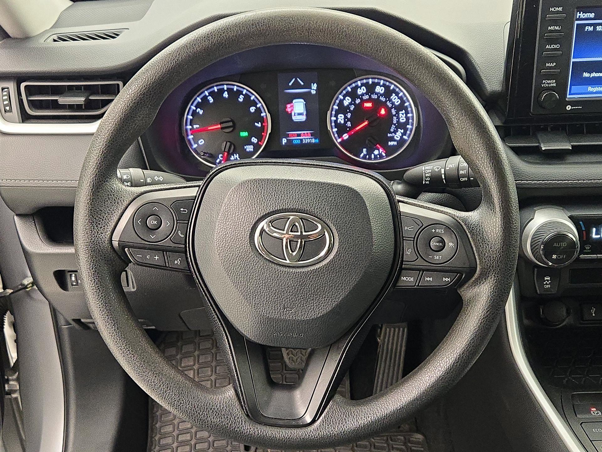 Thumbnail: 2021 Toyota RAV4 - 10