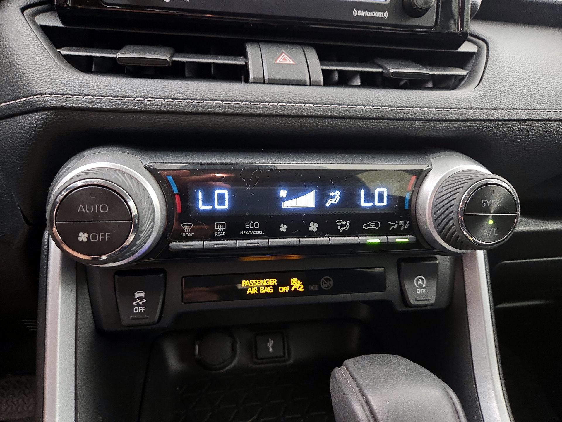 Thumbnail: 2021 Toyota RAV4 - 16