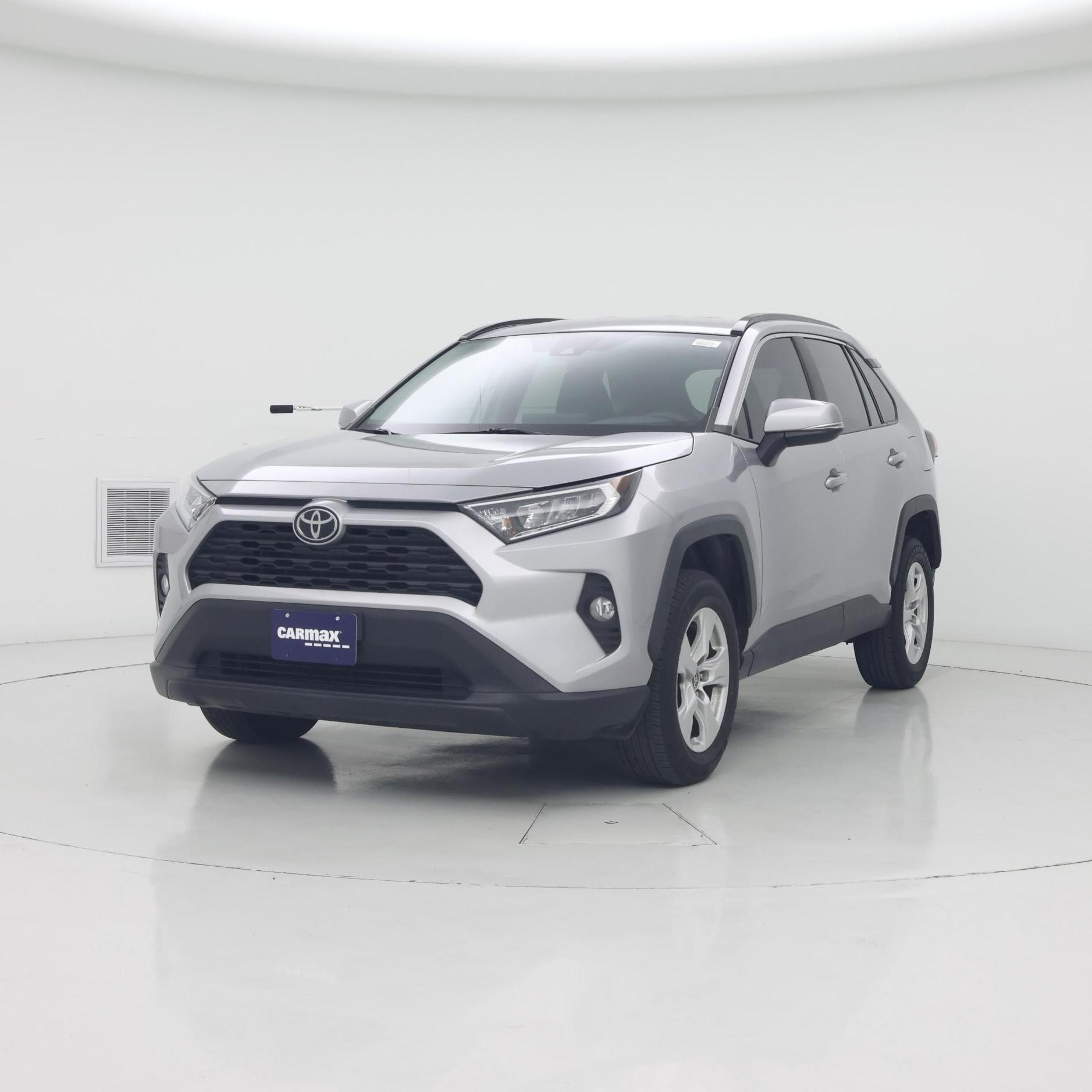 Thumbnail: 2021 Toyota RAV4 - 4