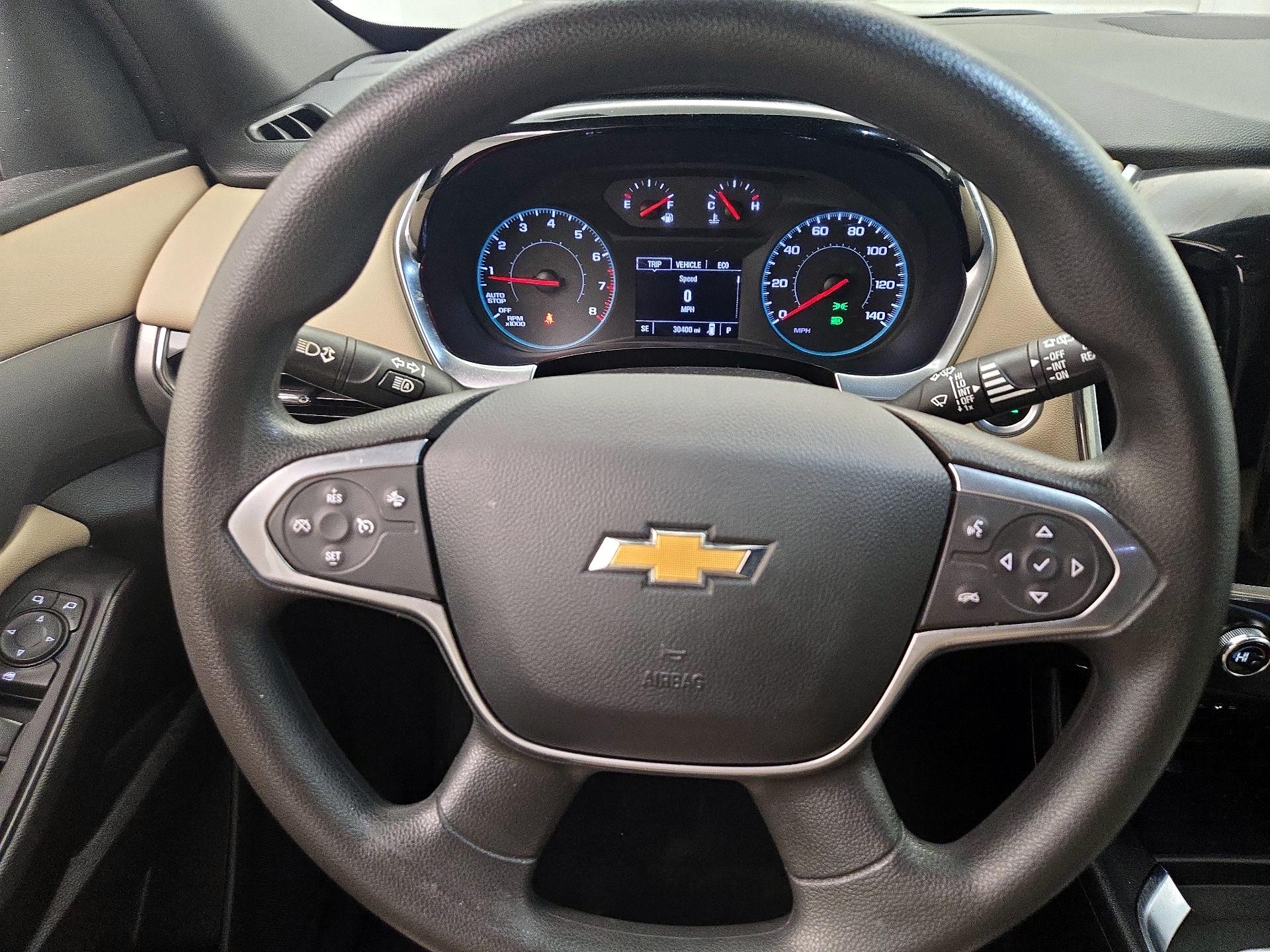 Thumbnail: 2023 Chevrolet Traverse - 10